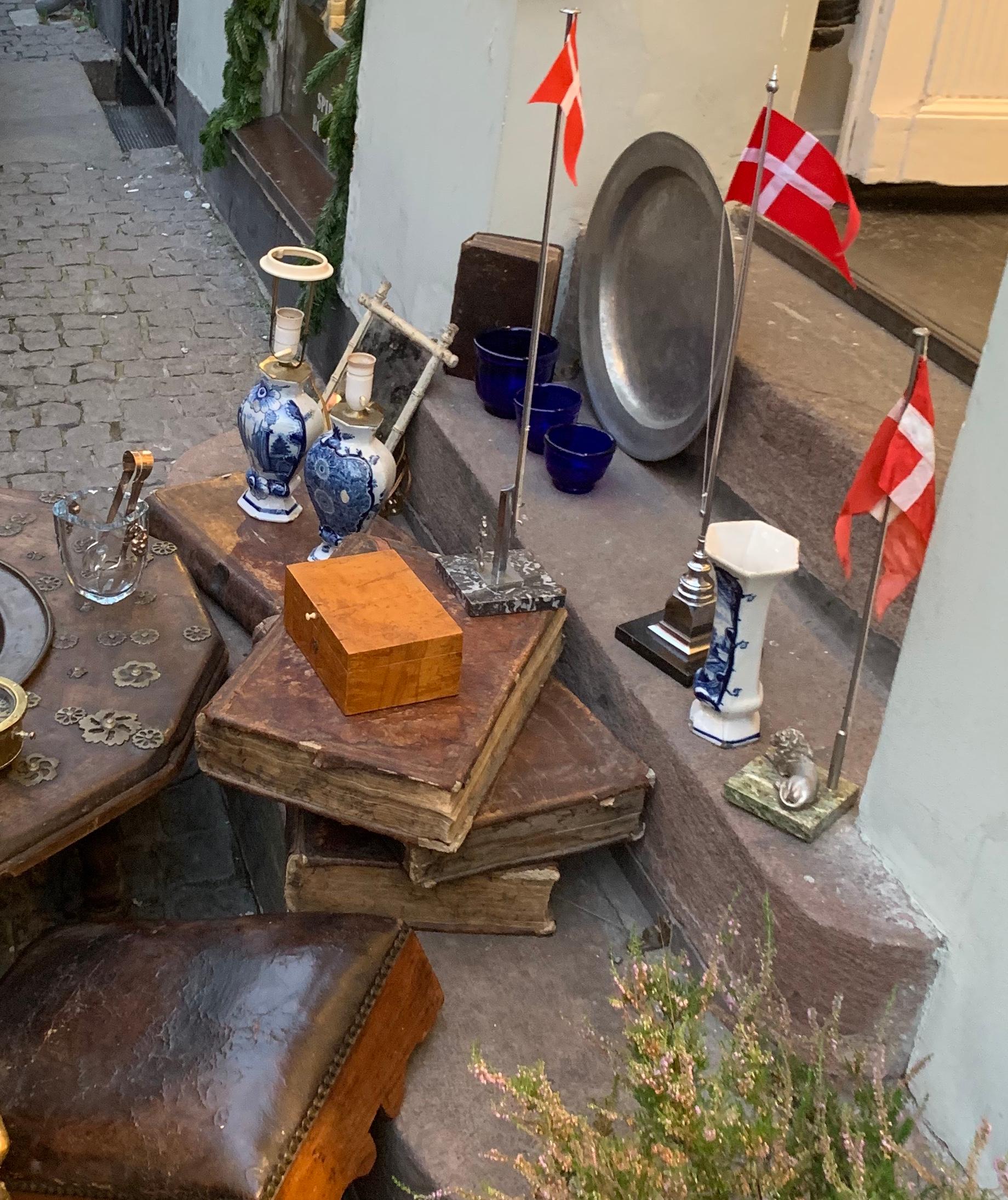 Swedish 19th Century Birchwood Veneer Jewelry Box For Sale 9