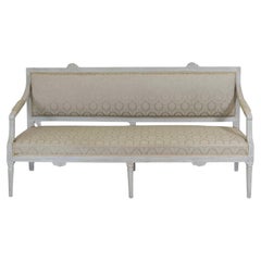 Banc suédois du XIXe siècle en pin sculpté et peint