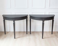 Tavoli Demi Lune svedesi del XIX secolo, coppia, 1880 ca.