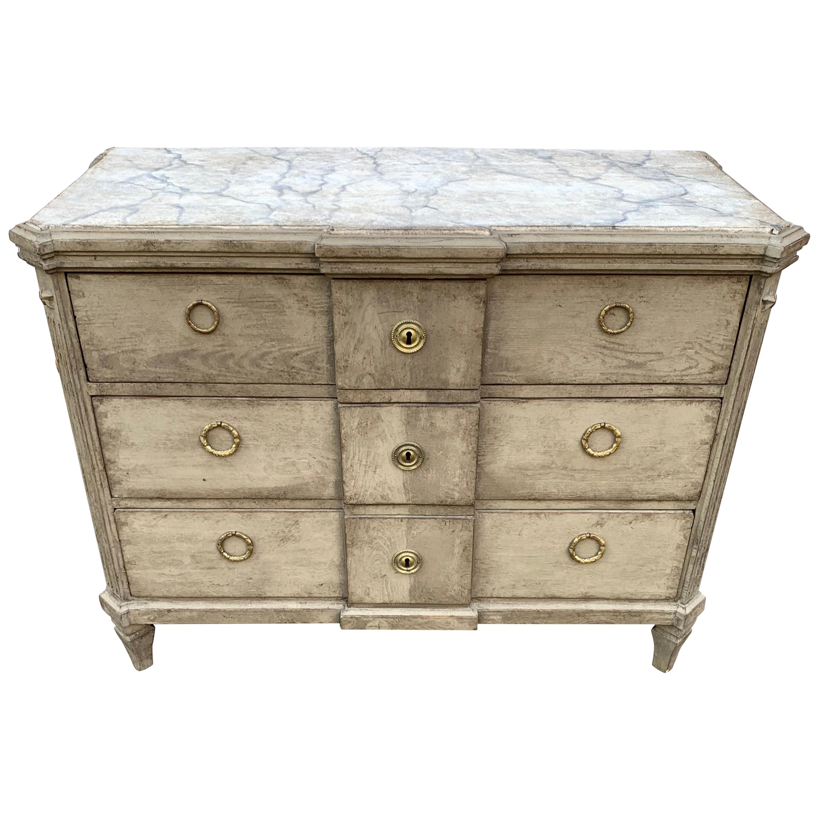 Swedish 19th century faux marble-top Gustavian style chest of drawers with brass hardware.

EUR 175 delivery to most areas of London UK, The Netherlands, Belgium, Denmark, Sweden and Northern Germany.