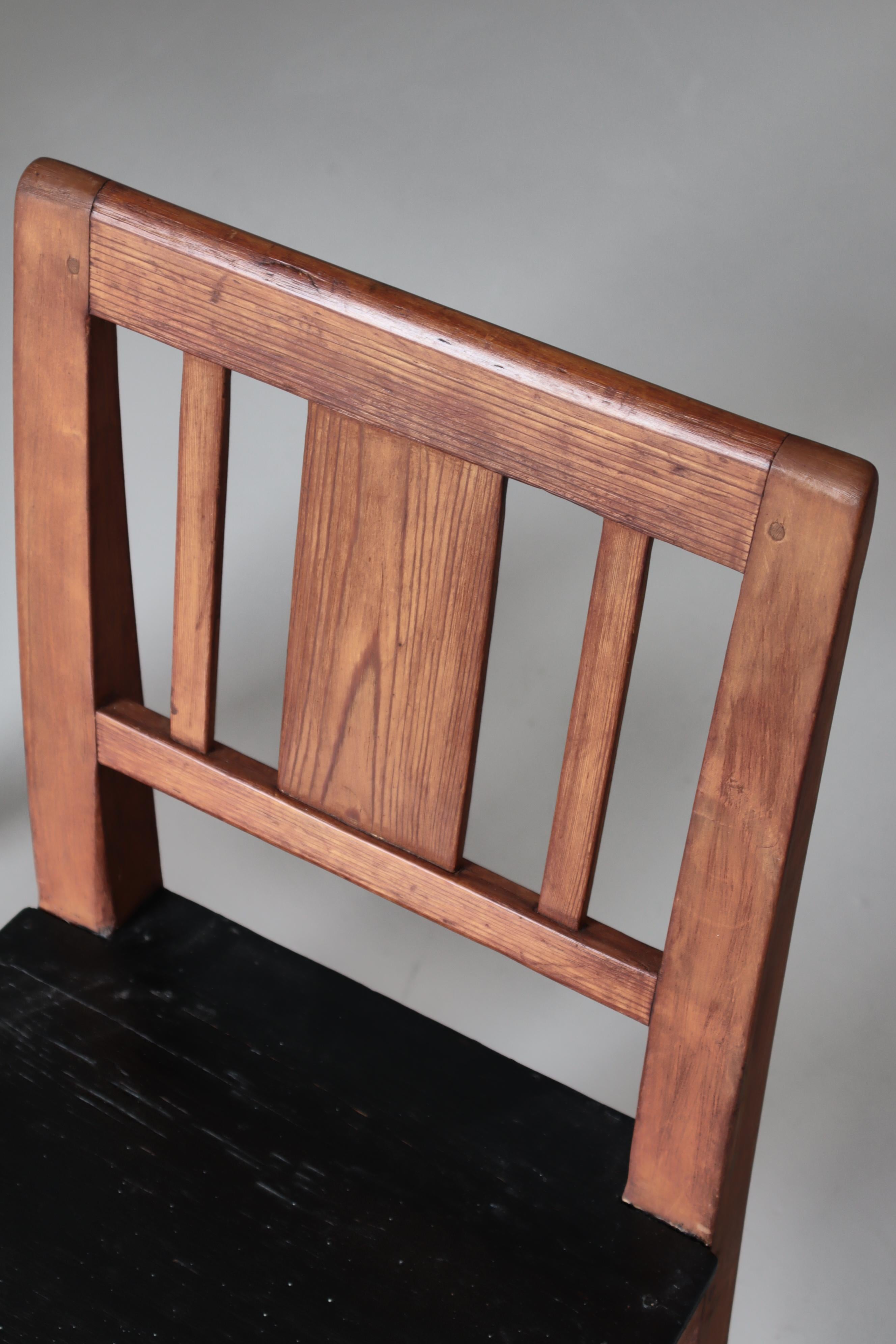 Suédois Chaises d'appoint suédoises d'art populaire du XIXe siècle en pin patiné en vente