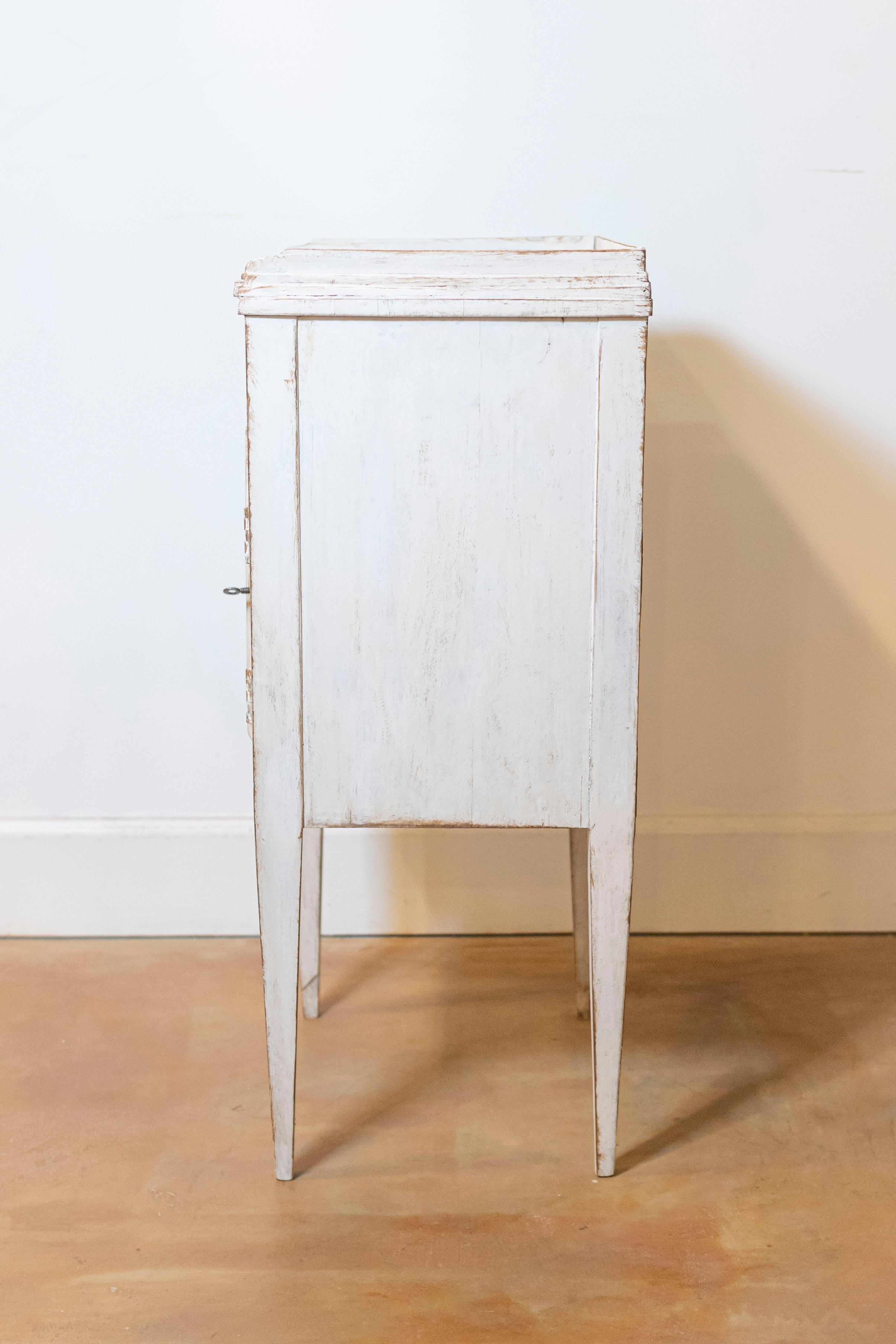 Wood Swedish 19th Century Gray Cream Painted Nightstand with Drawer and Double Doors For Sale