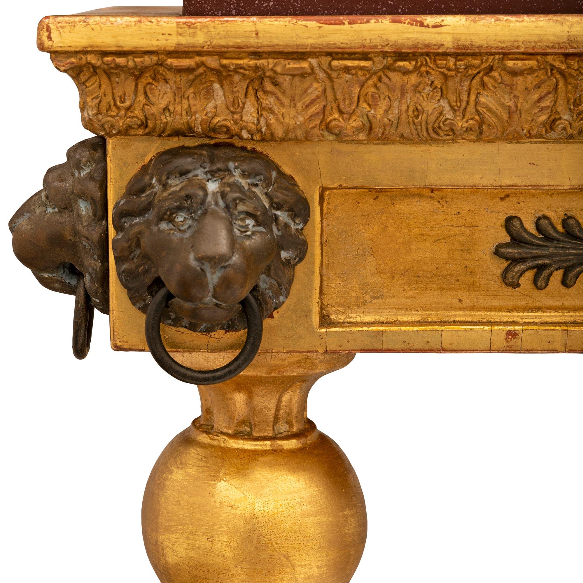 Schwedische Konsole aus gustavianischem St. Giltwood und Porphyrimitat aus dem 19. im Zustand „Gut“ im Angebot in West Palm Beach, FL