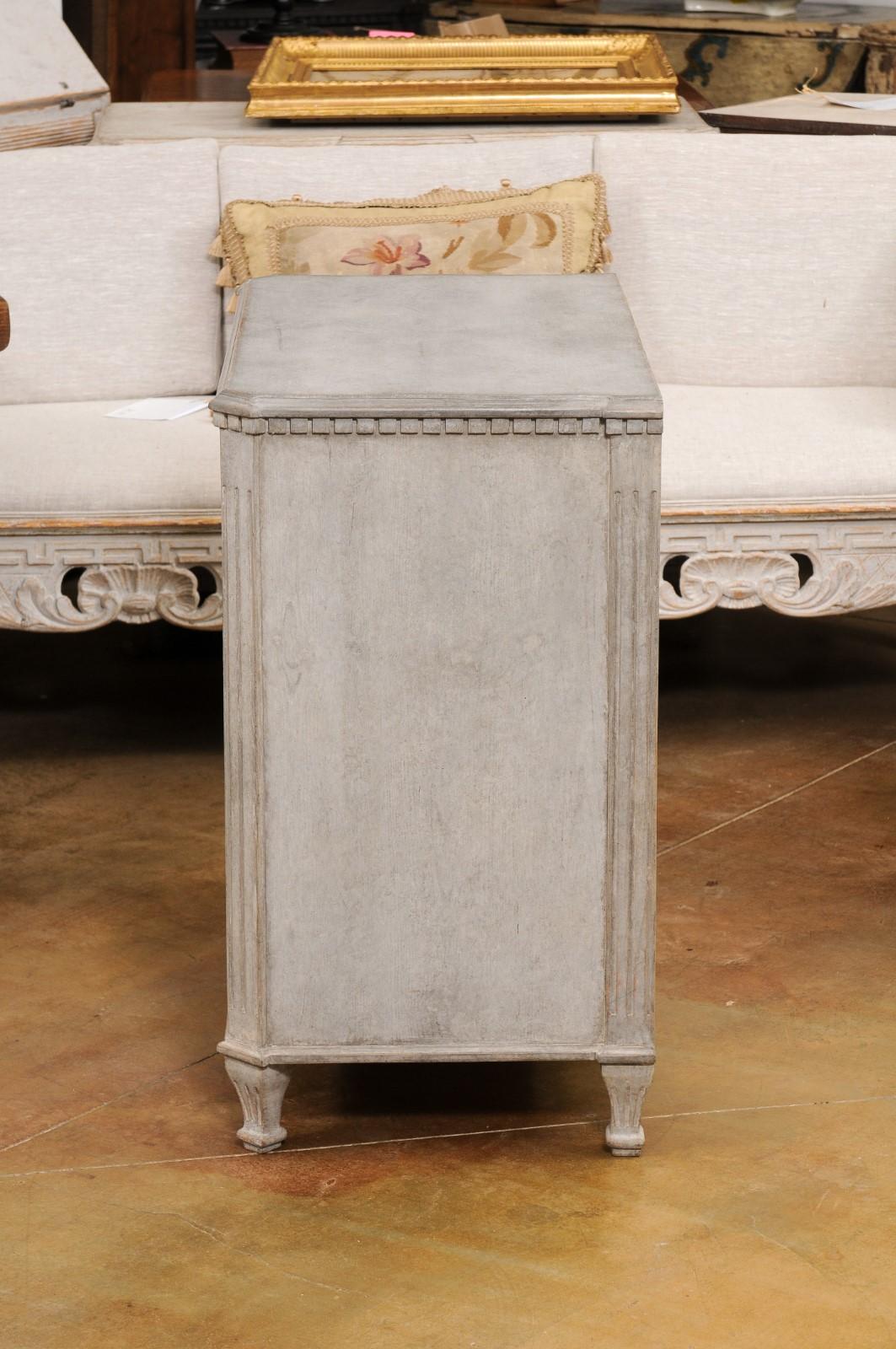 Swedish 19th Century Gustavian Style Painted and Carved Three-Drawer Chest For Sale 7