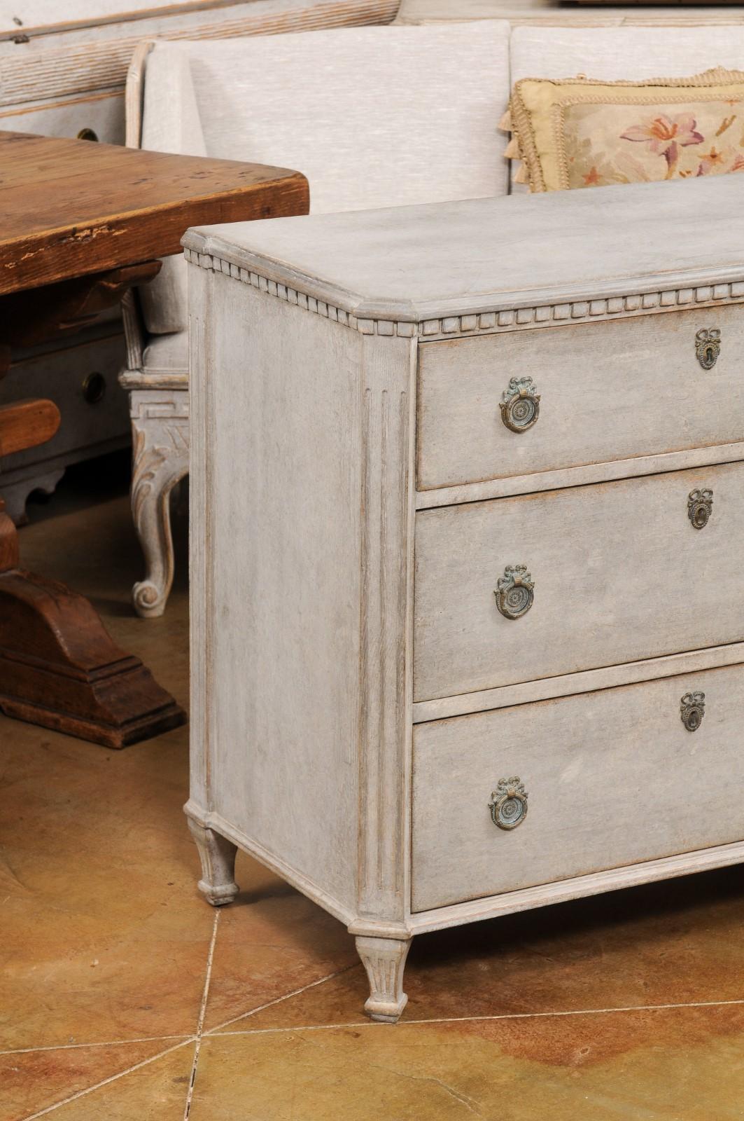 Wood Swedish 19th Century Gustavian Style Painted and Carved Three-Drawer Chest For Sale