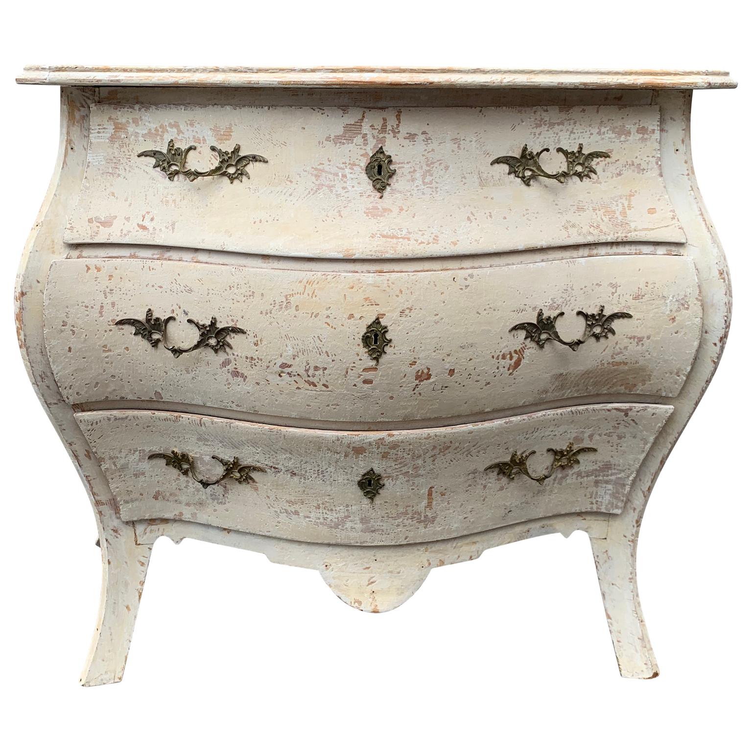 Swedish 19th Century Gustavian Style painted bombè chest of drawers

 