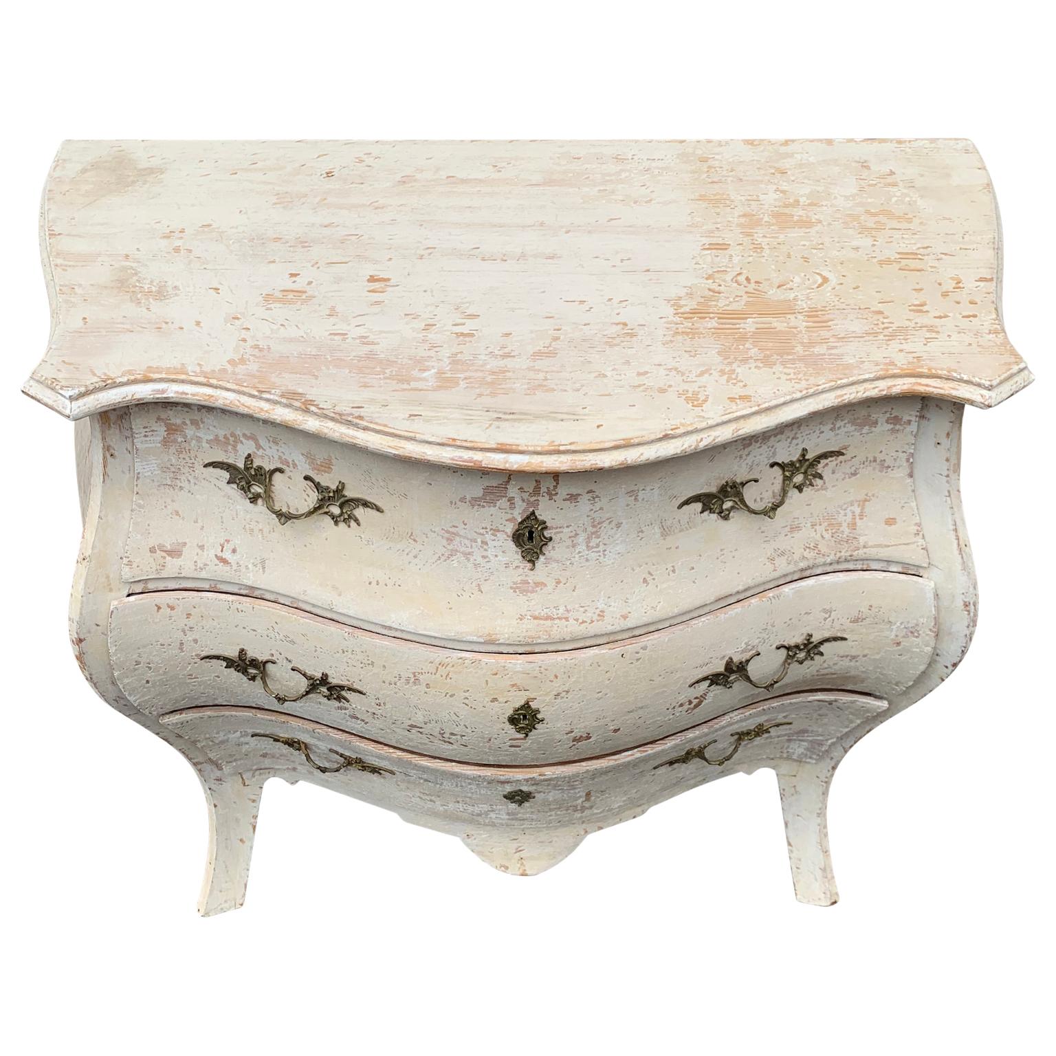 Swedish 19th Century Gustavian Painted Bombè Chest of Drawers, Sweden