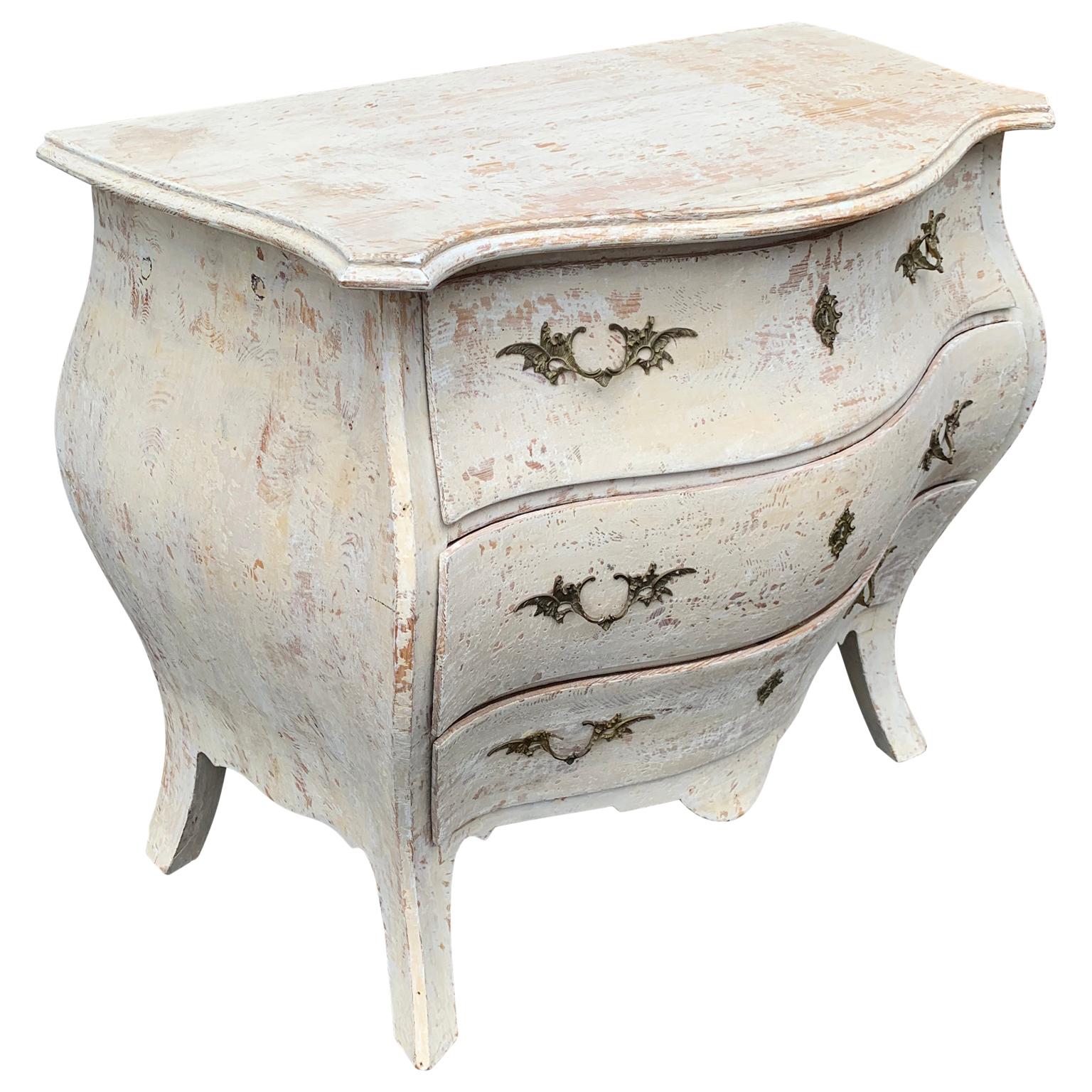 Rococo 19th Century Gustavian Painted Bombè Chest of Drawers, Sweden