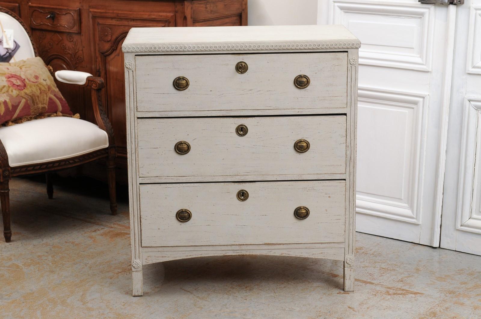 Swedish 19th Century Gustavian Style Painted Three-Drawer Chest with Guilloches 6