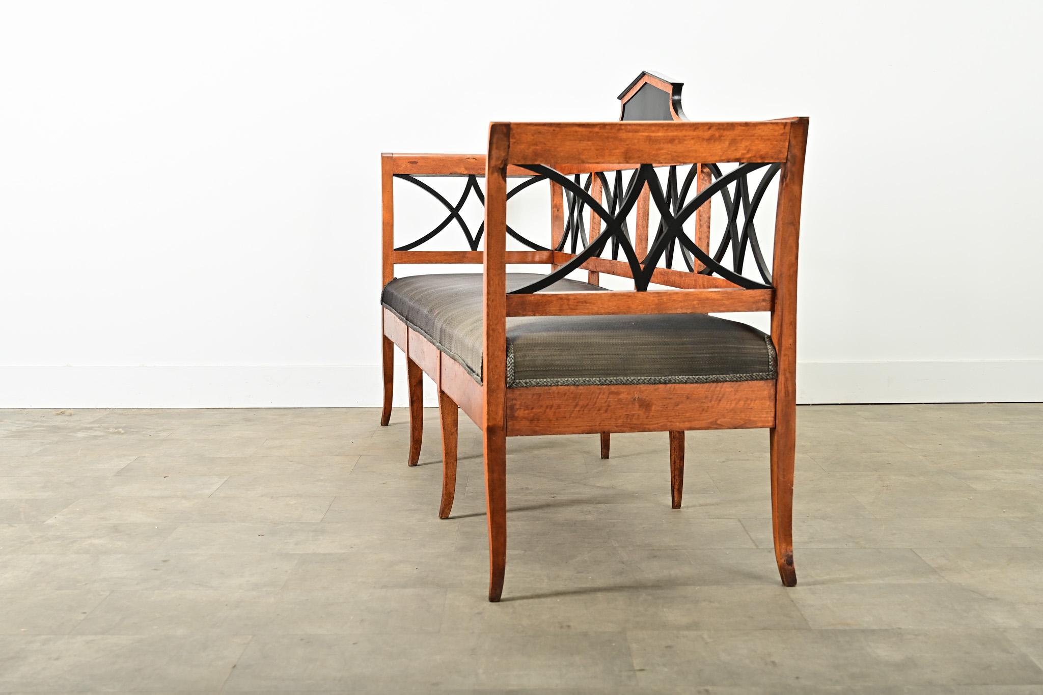 Swedish 19th Century Maple Biedermeier Settee en vente 8
