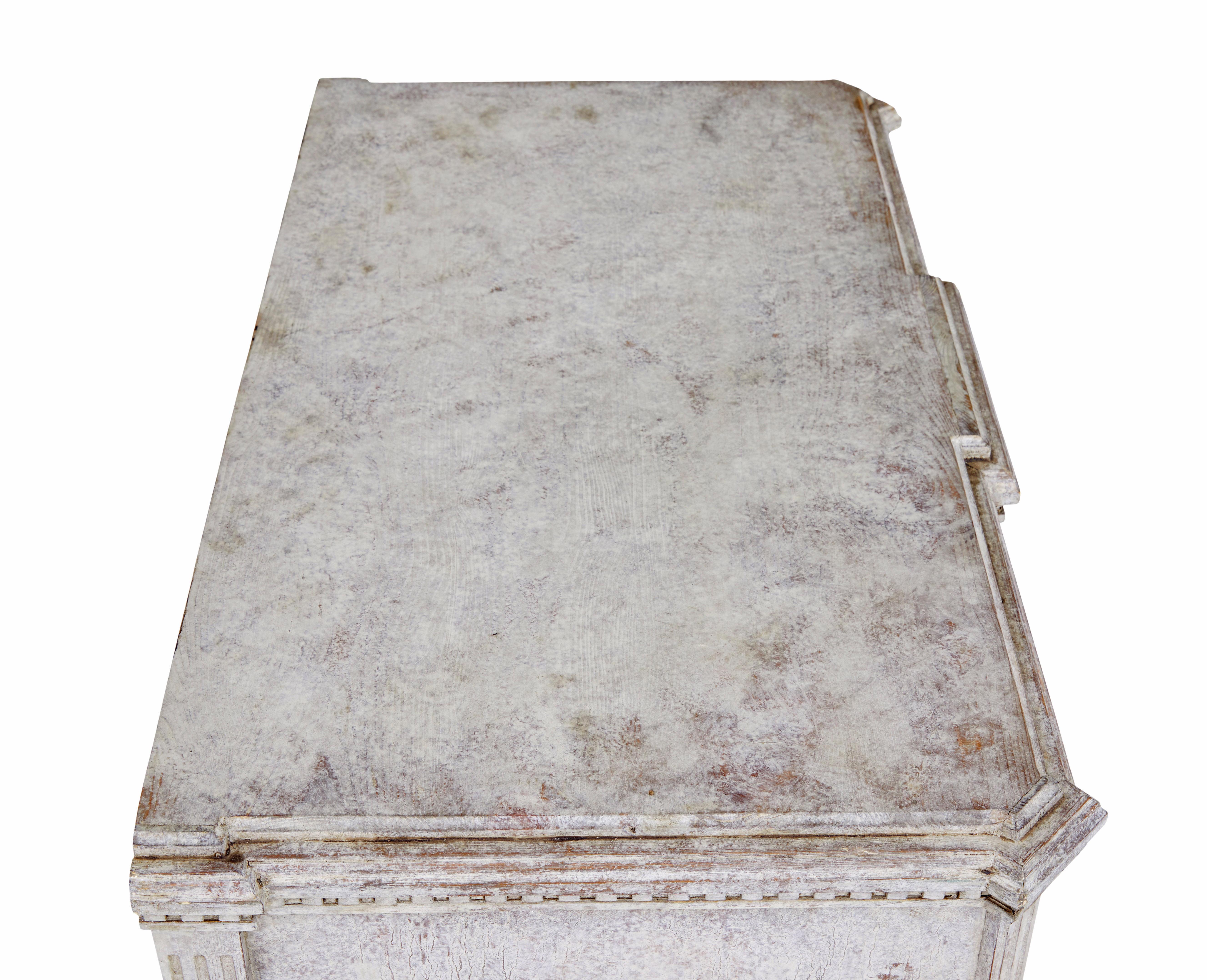 Gustavian Swedish 19th century painted breakfront chest of drawers For Sale