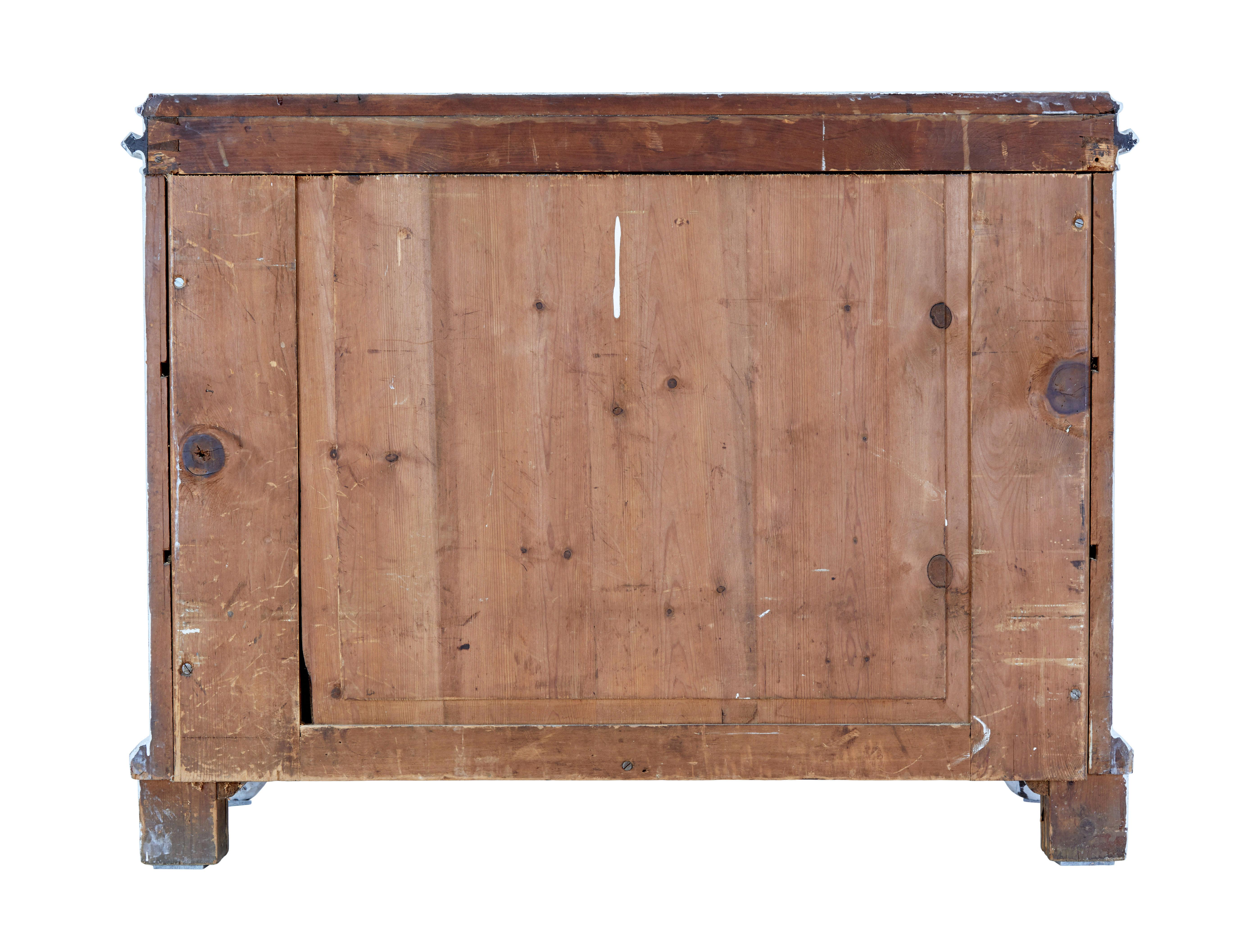 Swedish 19th century painted chest of drawers In Good Condition For Sale In Debenham, Suffolk