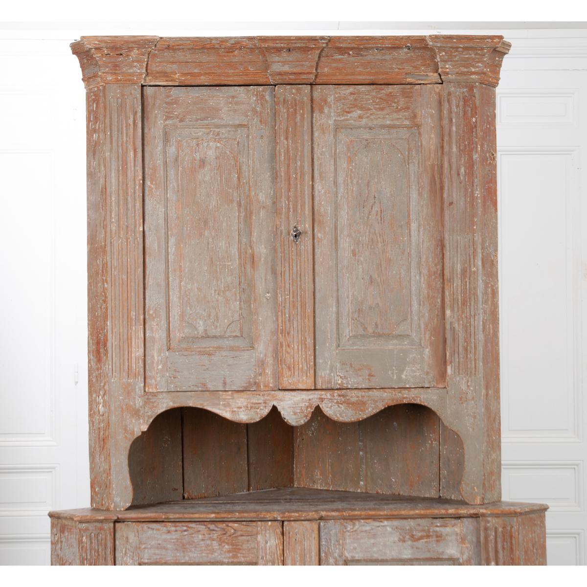 Neoclassical Swedish 19th Century Painted Corner Cabinet For Sale