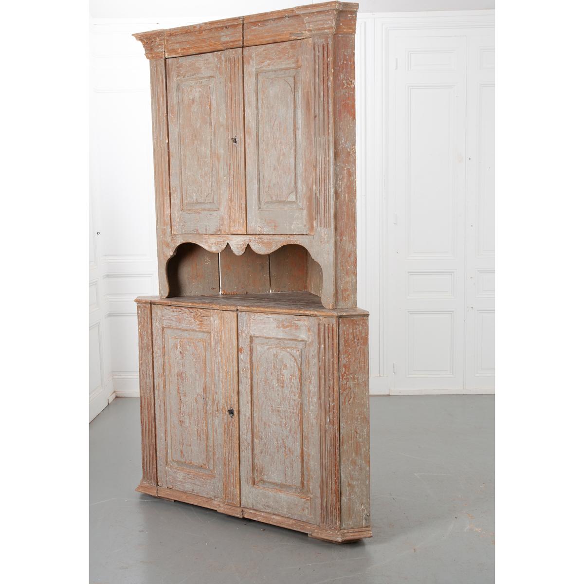 Wood Swedish 19th Century Painted Corner Cabinet For Sale