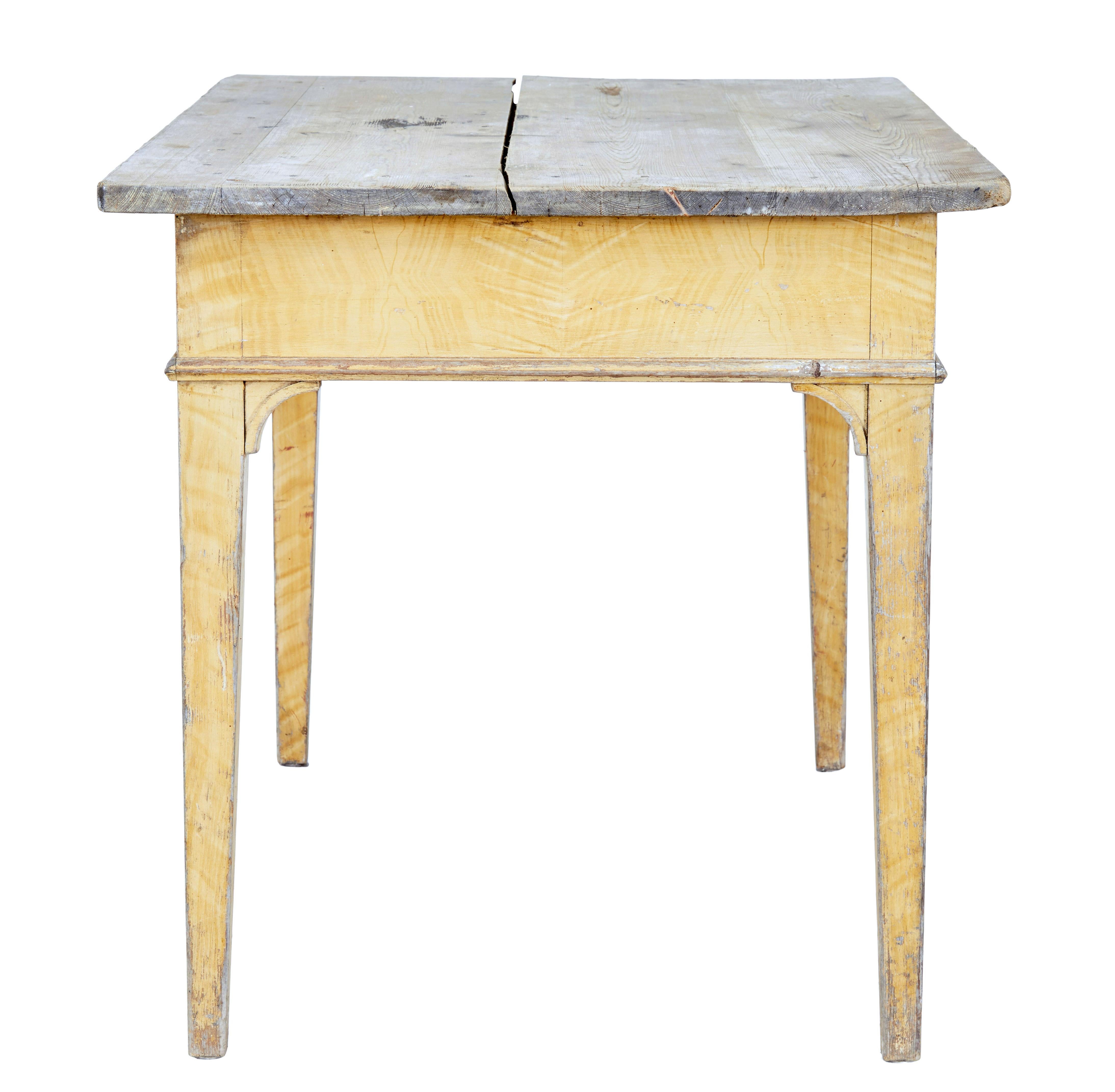 Swedish 19th Century Painted Pine Kitchen Table For Sale 3