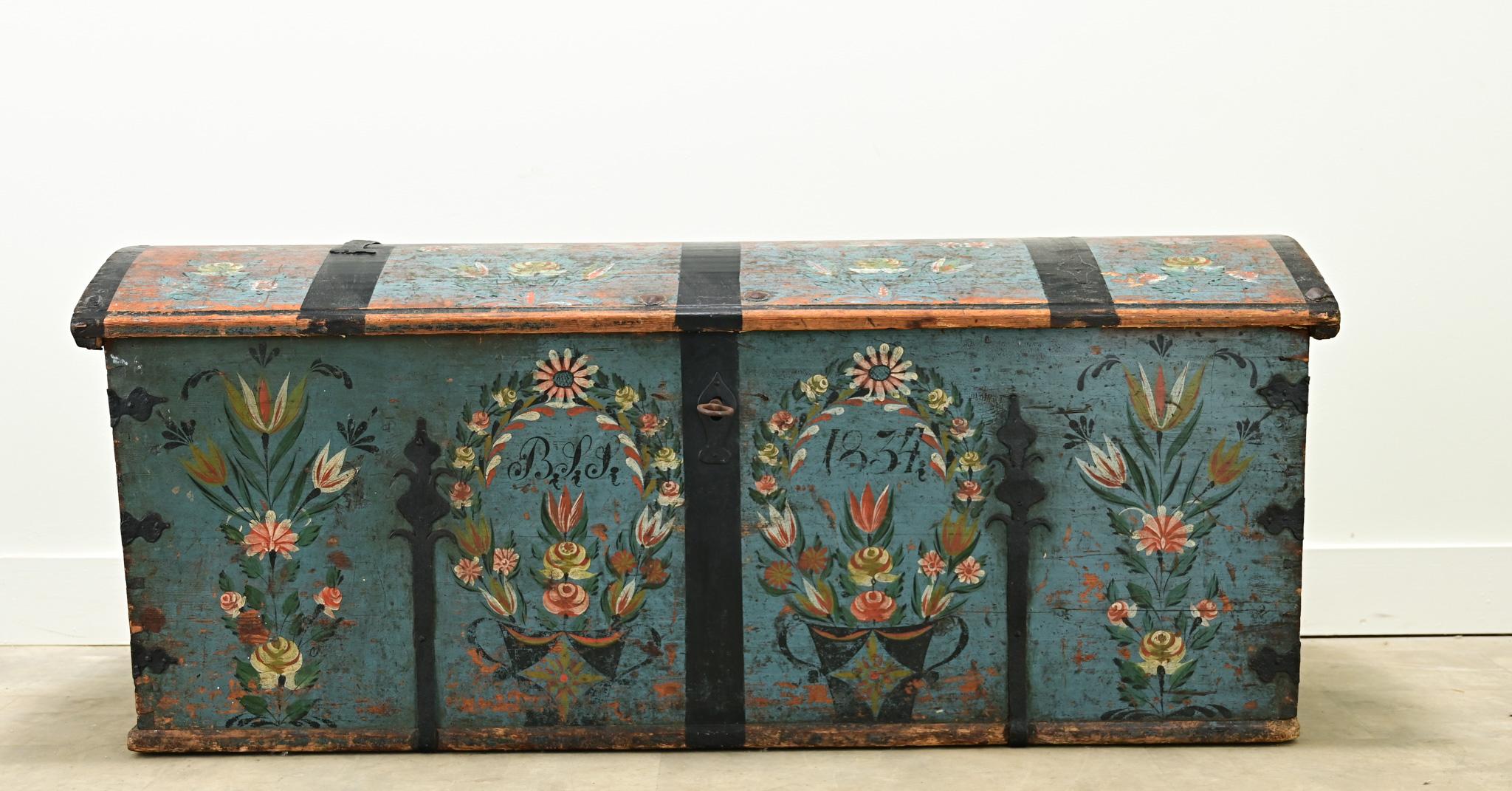 Other Swedish 19th Century Painted Pine Marriage Trunk For Sale
