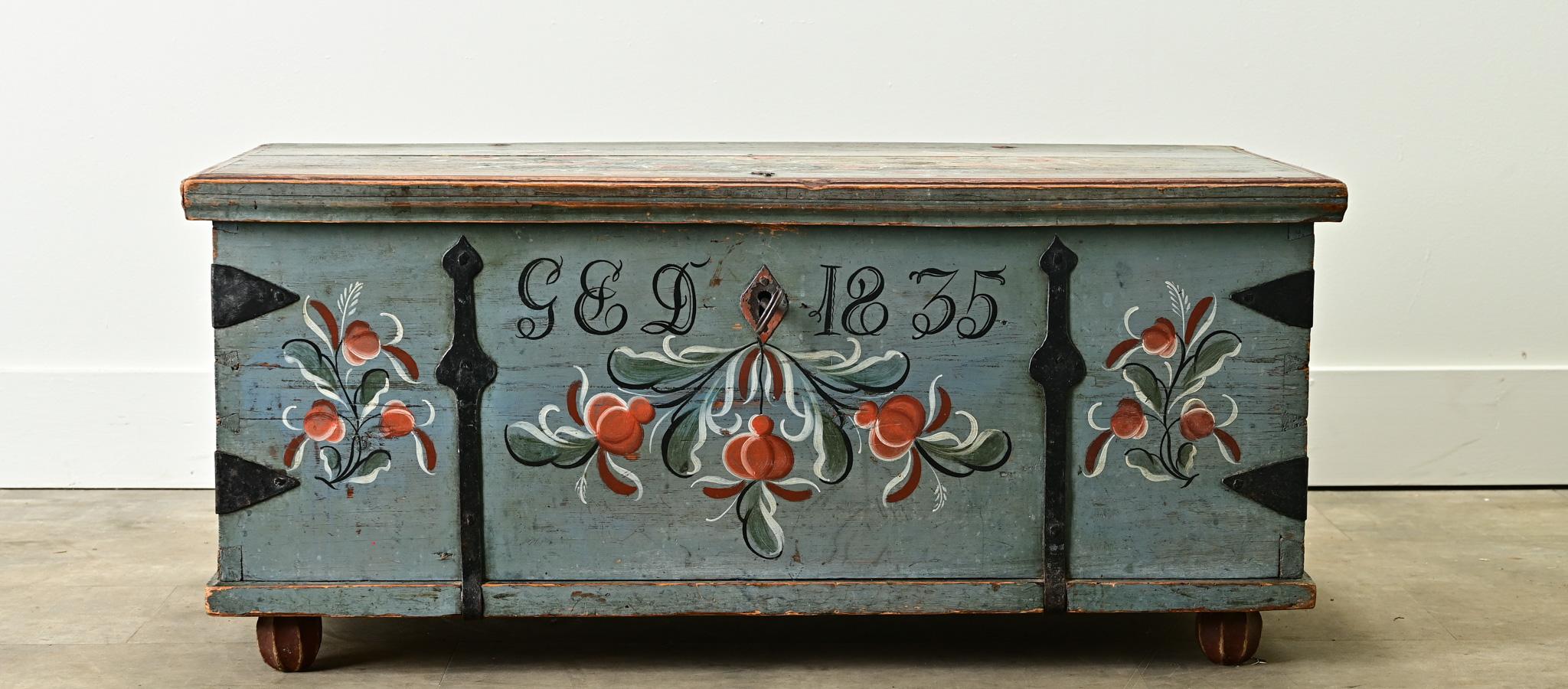 Other Swedish 19th Century Painted Pine Trunk For Sale