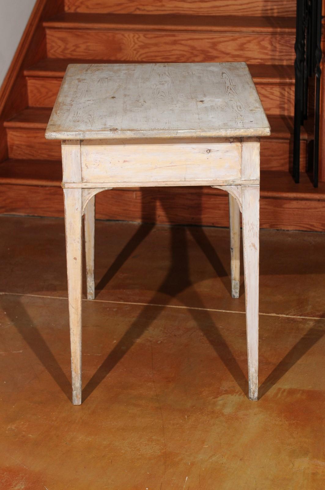 Swedish 19th Century Painted Wood Desk with Two Drawers and Tapered Legs 6