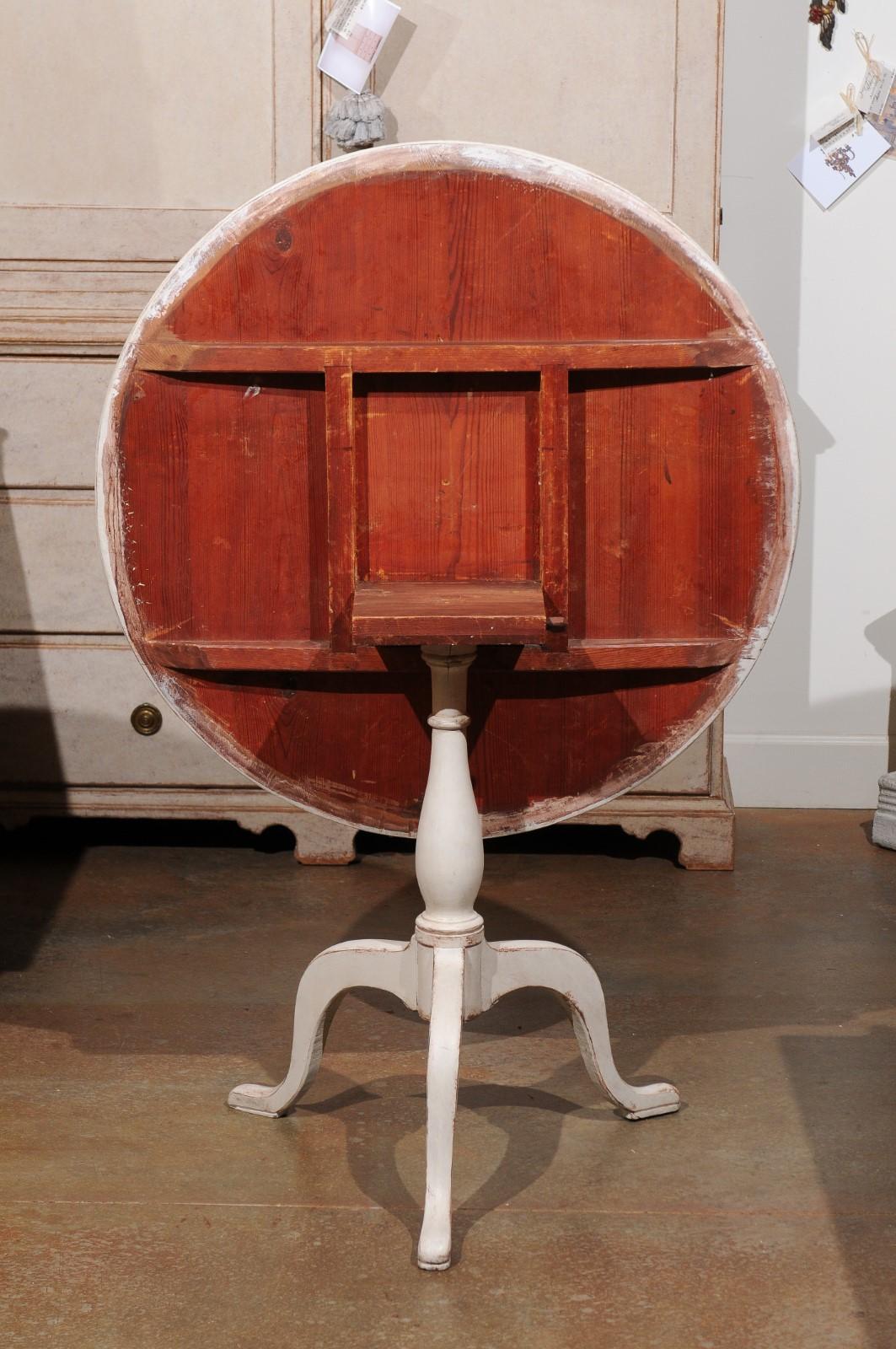 Swedish 19th Century Painted Wood Round Tilt-Top Table with Tripod Base 3
