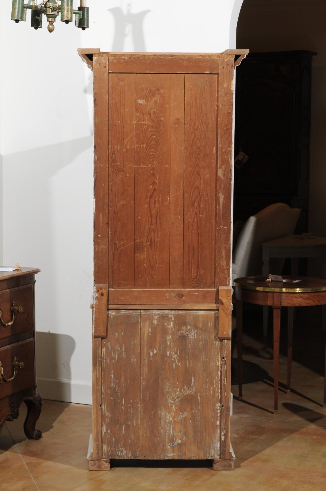 Swedish 19th Century Painted Wood Two-Part Vitrine Cabinet with Glass Door 6