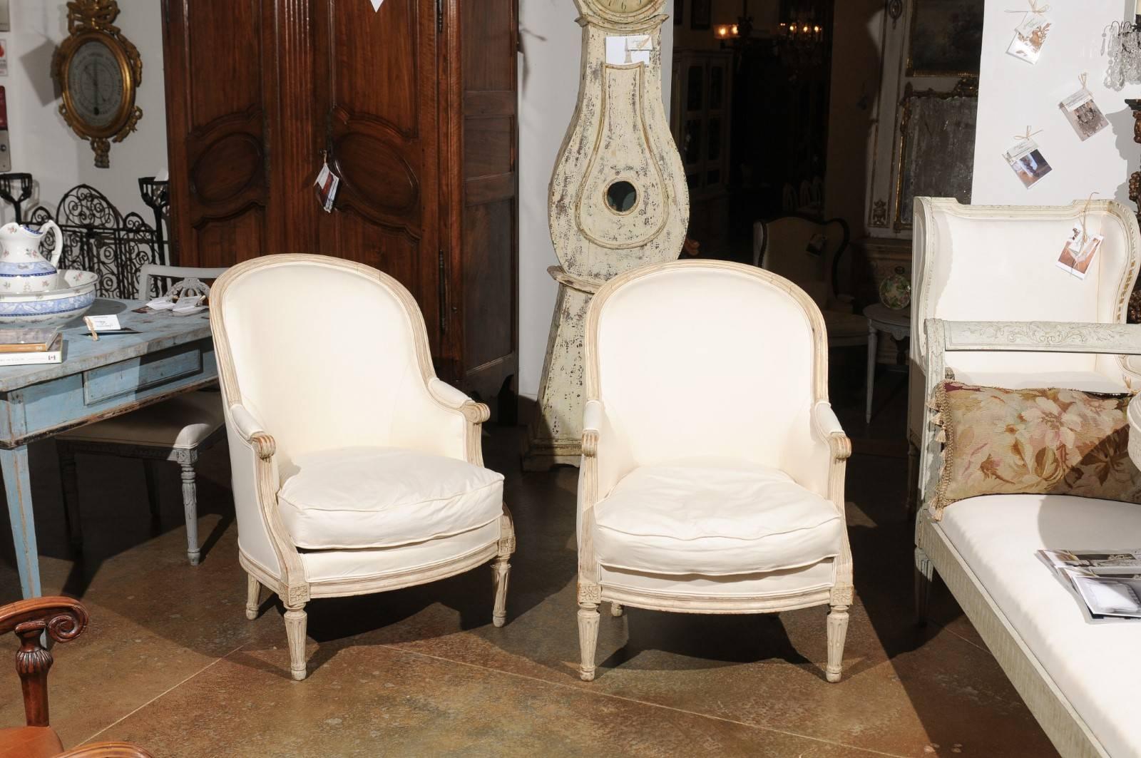 Gustavian Swedish 19th Century Pair of Bergere Chairs