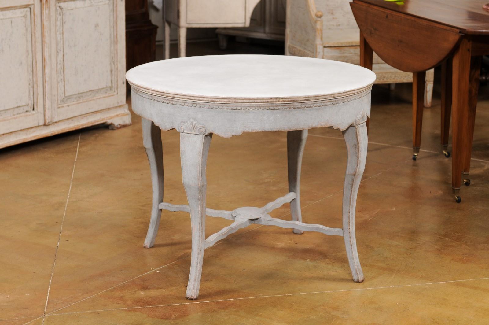Swedish 19th Century Round Top Table with Carved Cabriole Legs and Stretcher In Good Condition For Sale In Atlanta, GA