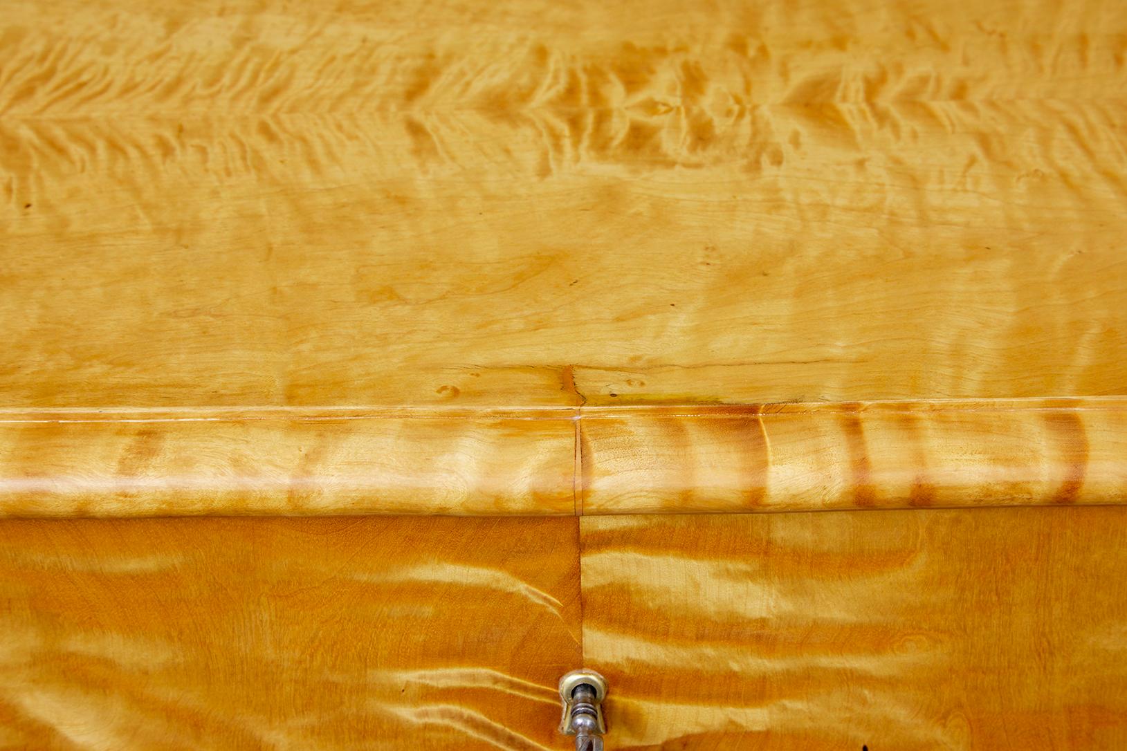 Swedish 19th century satin birch chest of drawers For Sale 3