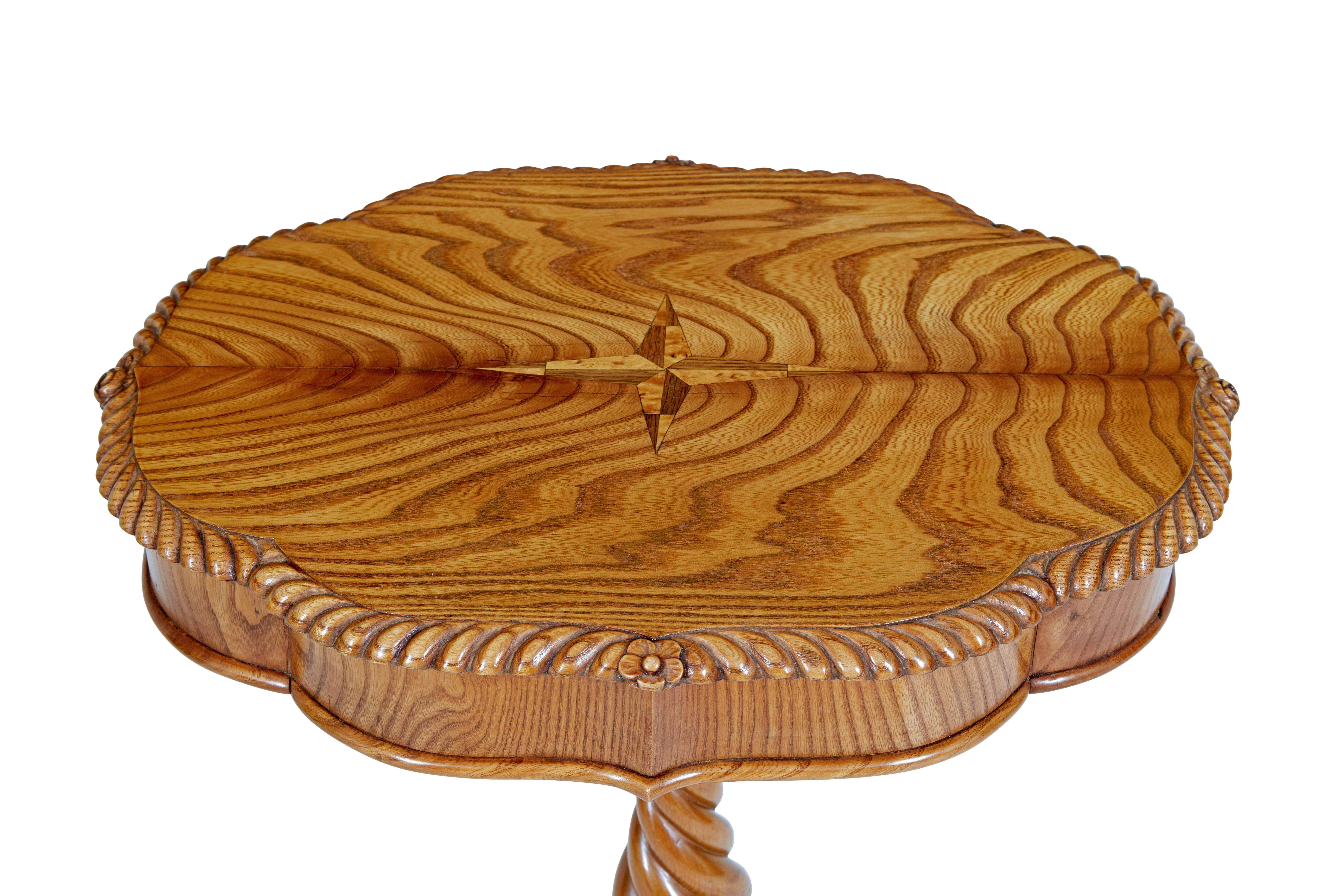 Petite table d'appoint suédoise en orme du XIXe siècle Bon état - En vente à Debenham, Suffolk