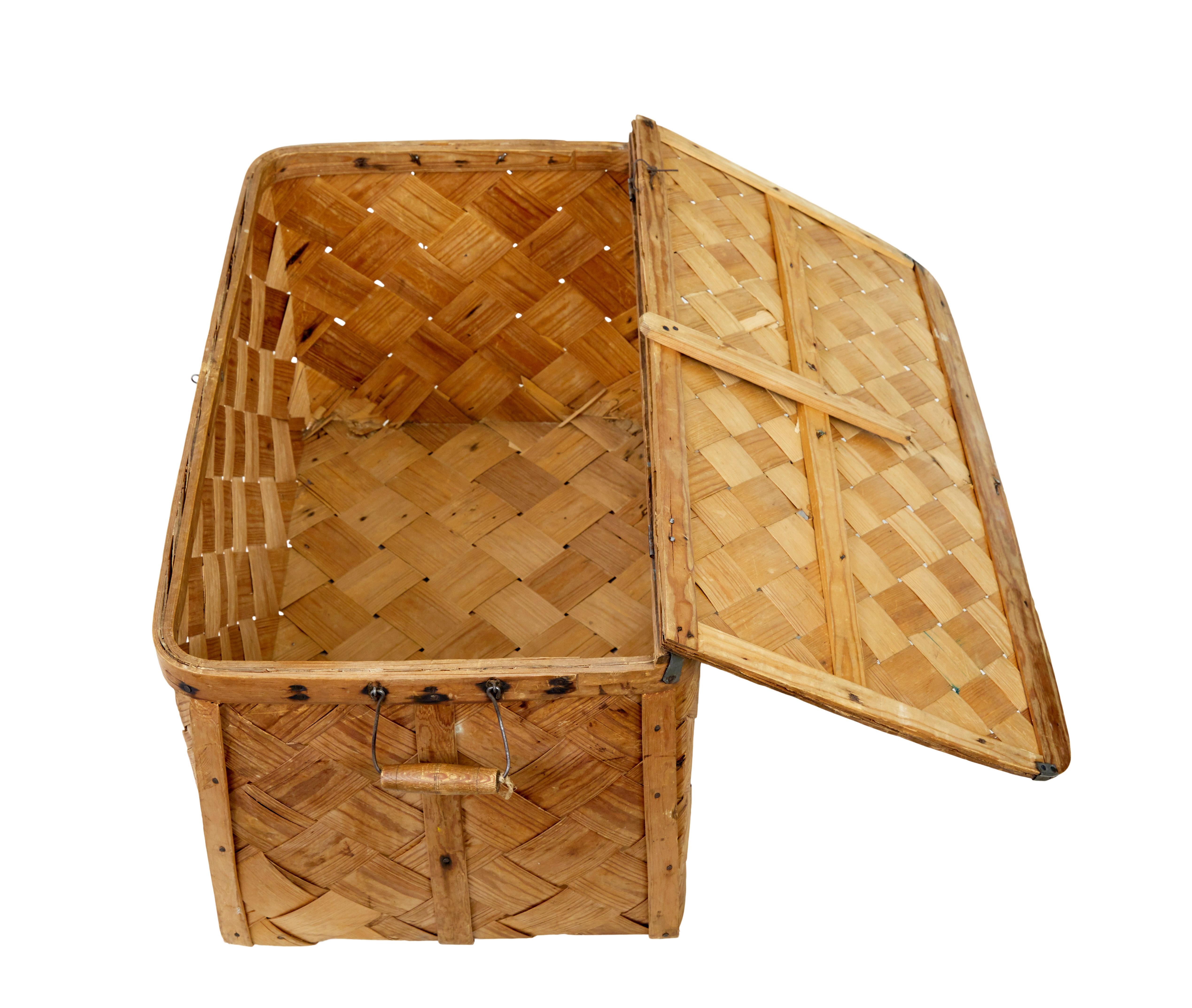 Rustic Swedish 19th century woven pine basket For Sale