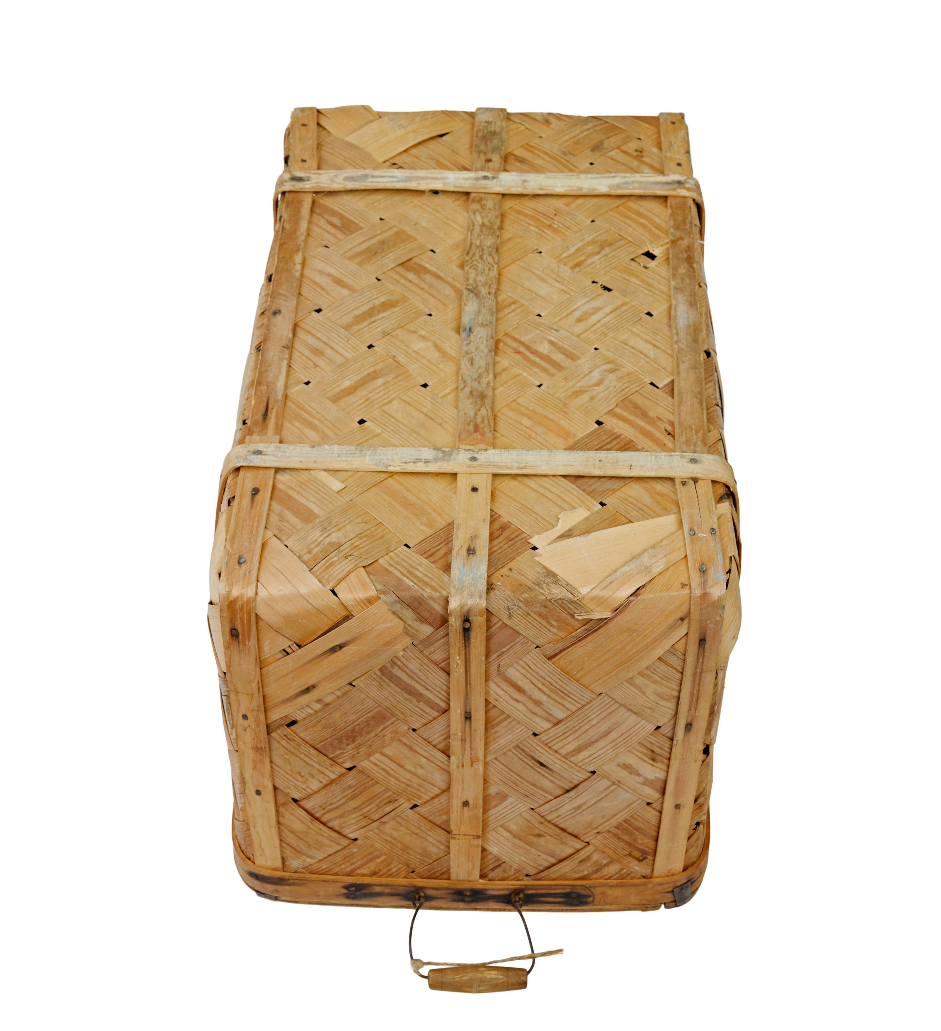 Hand-Crafted Swedish 19th century woven pine basket For Sale
