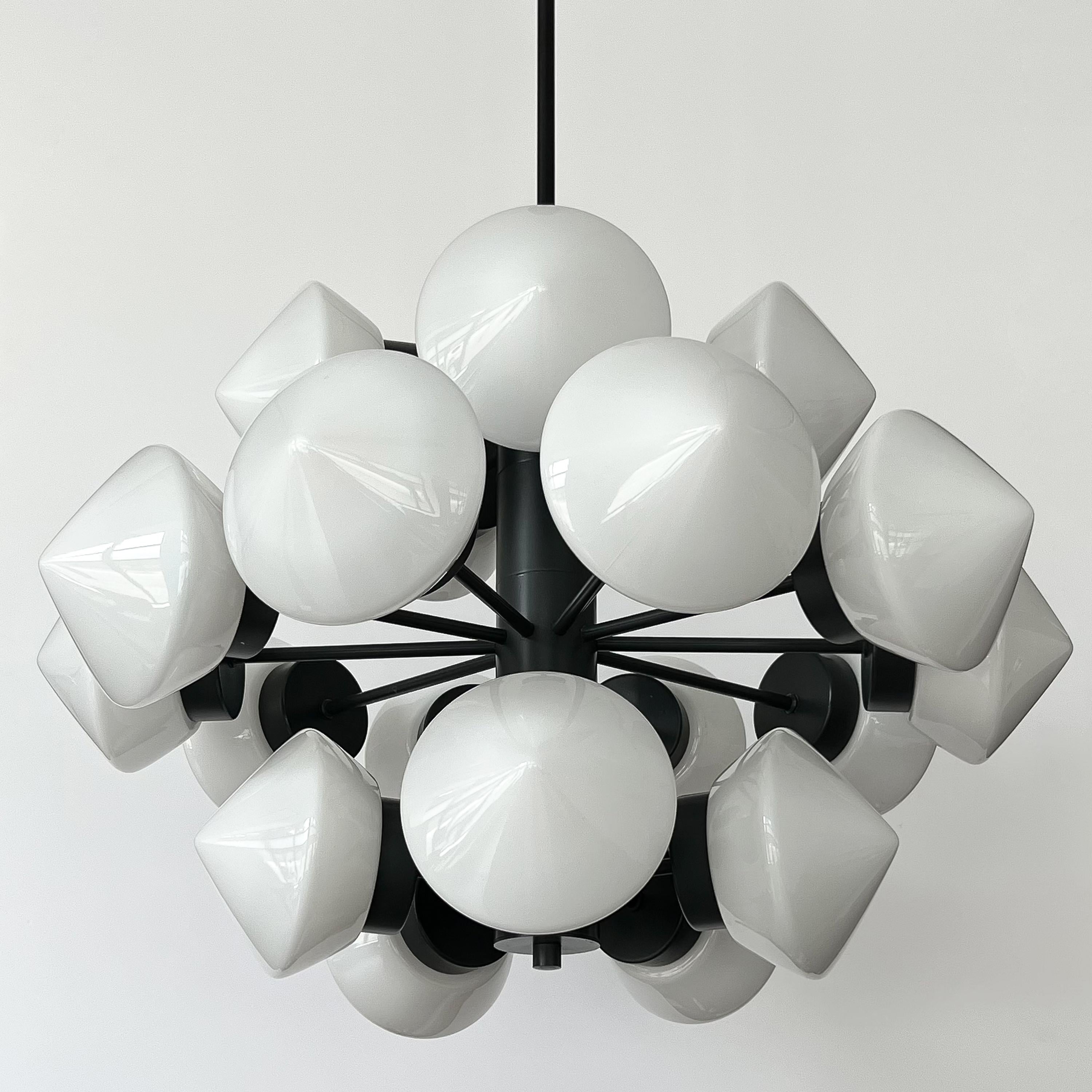 Mid-Century Modern Swedish 20 Globe Chandelier by Fagerhults Belysning For Sale