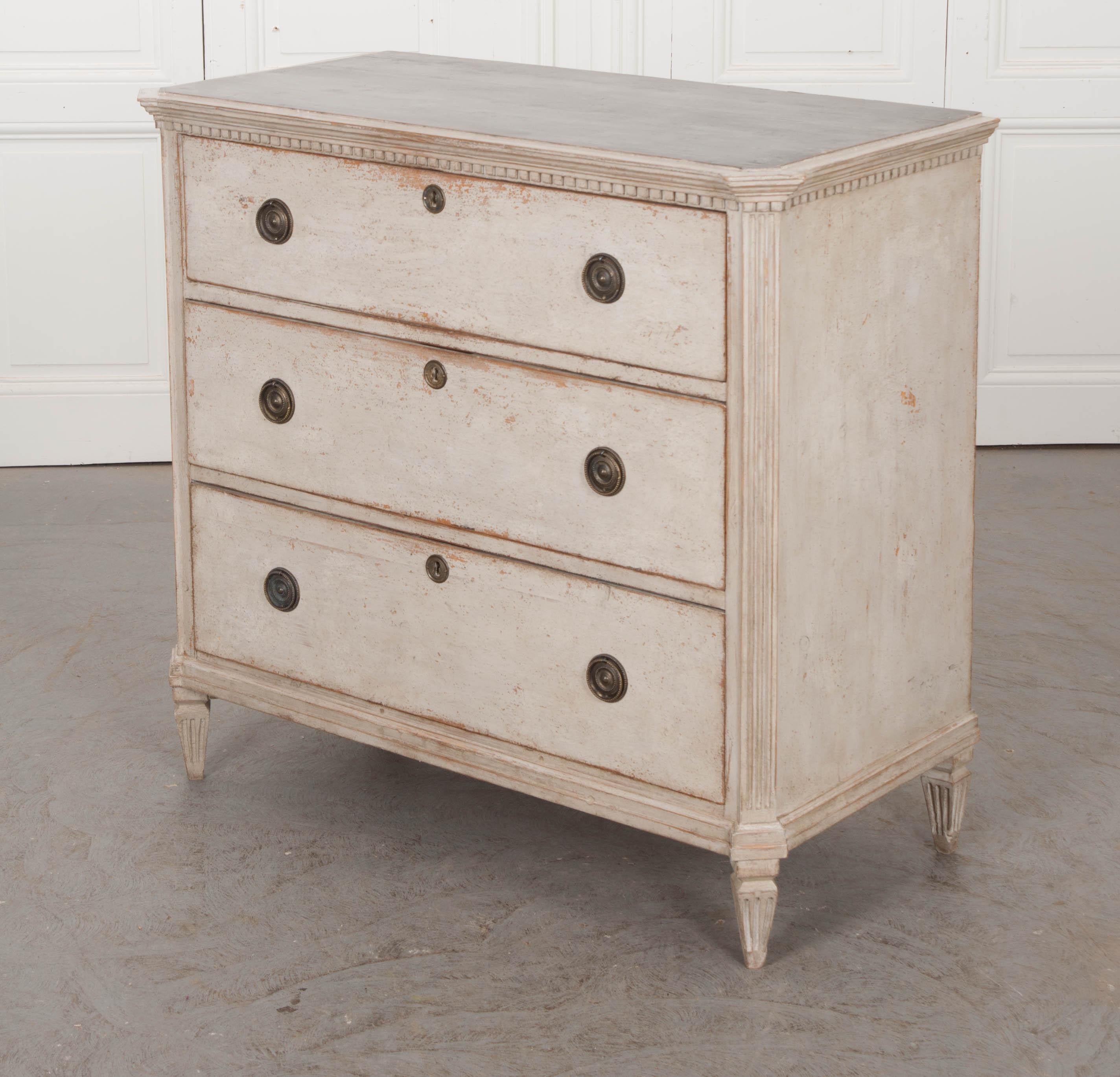 Swedish 20th Century Neoclassical-Style Commode 8