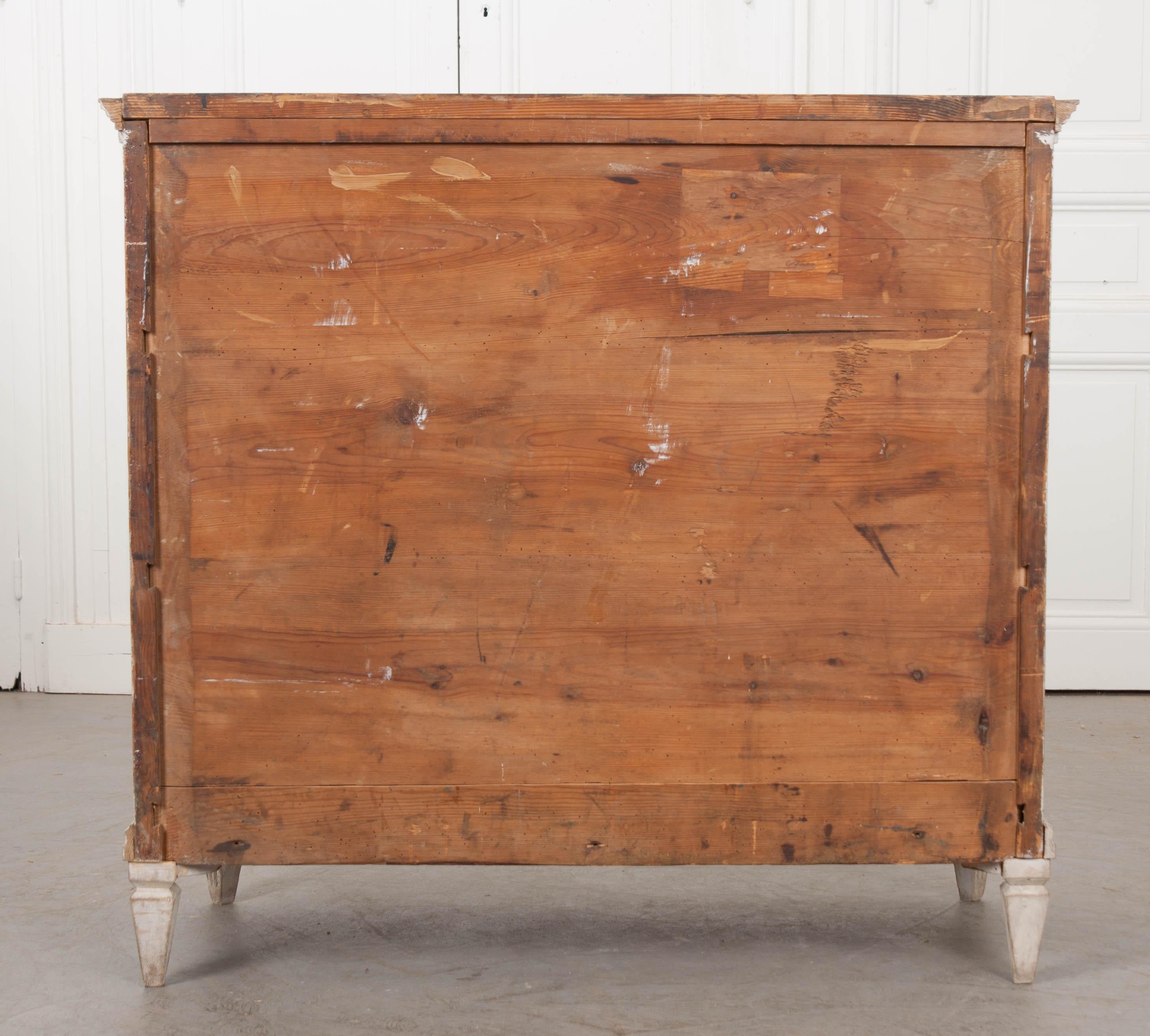 Swedish 20th Century Neoclassical-Style Commode 5