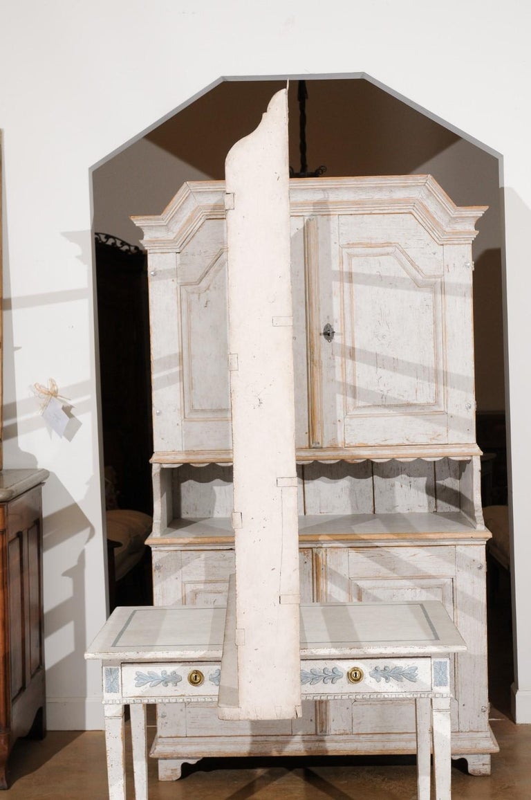 Swedish 20th Century Painted Wood Plate Rack with Distressed Painted