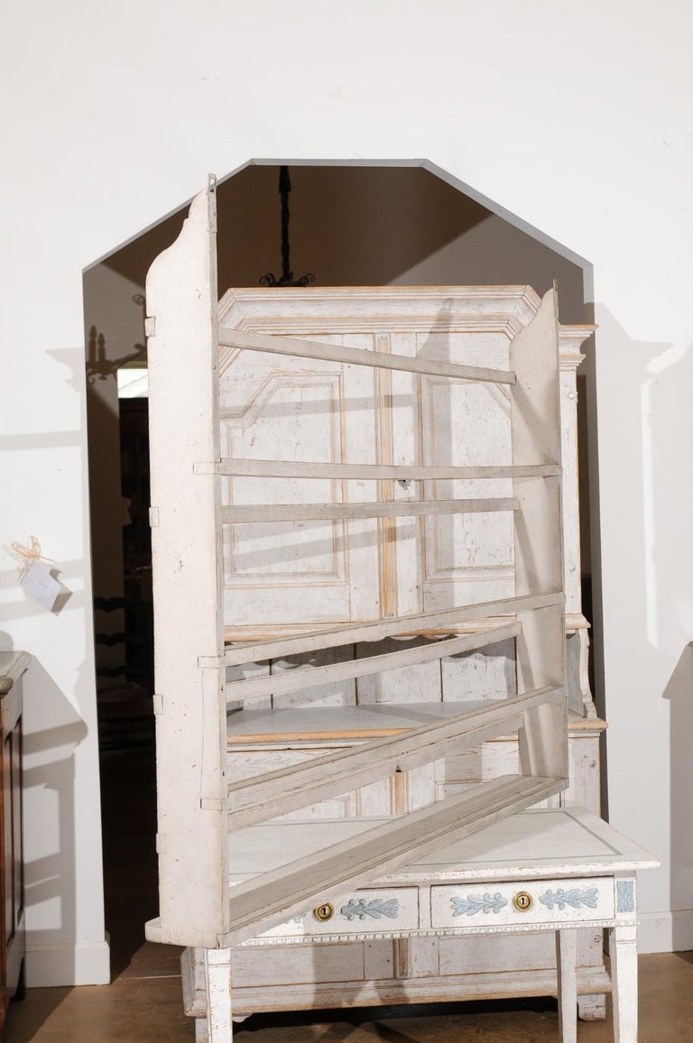 Swedish 20th Century Painted Wood Plate Rack with Distressed Painted