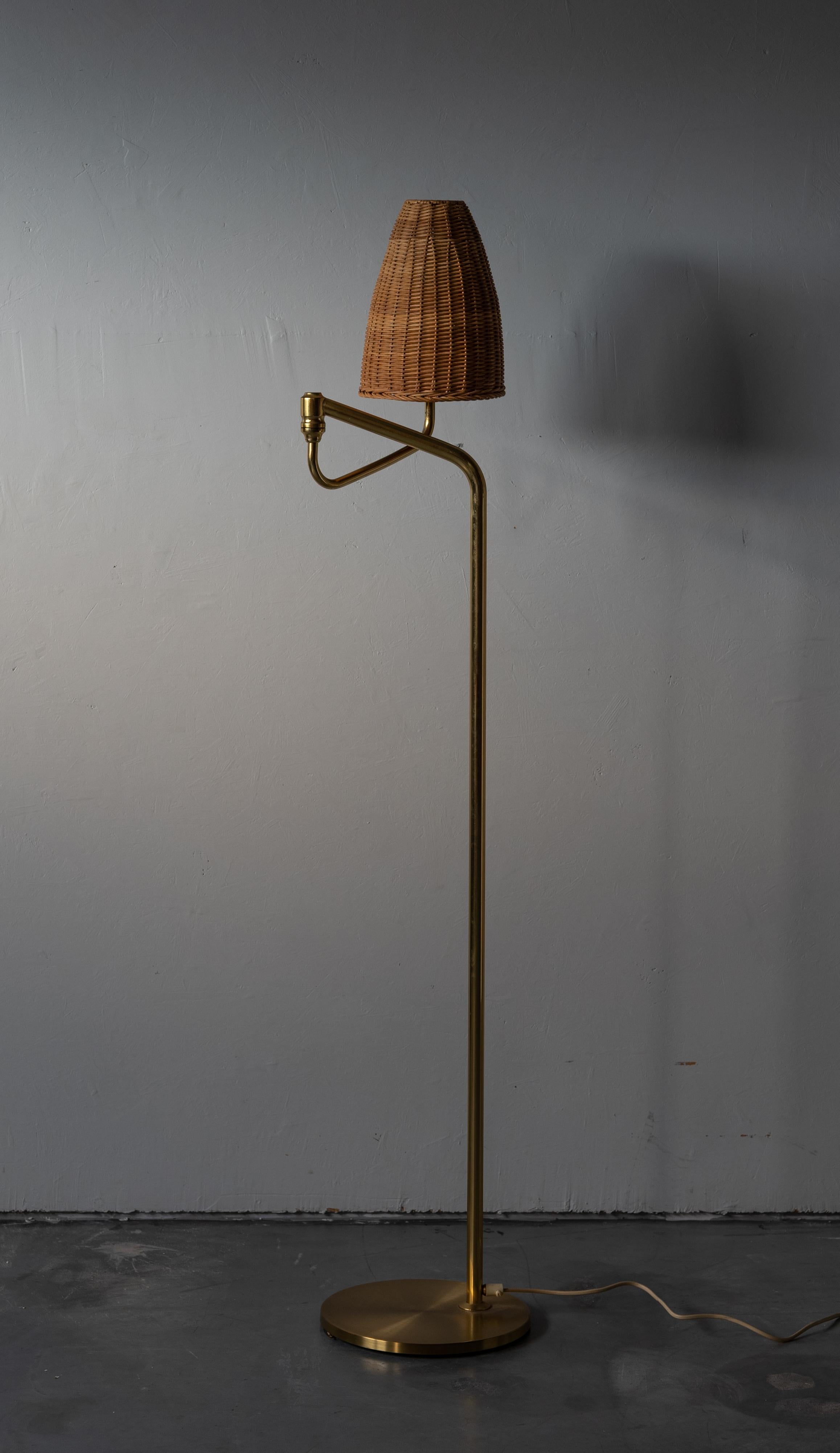 Swedish, Adjustable Floor Lamp, Brass, Rattan, Sweden, 1970s In Good Condition In High Point, NC