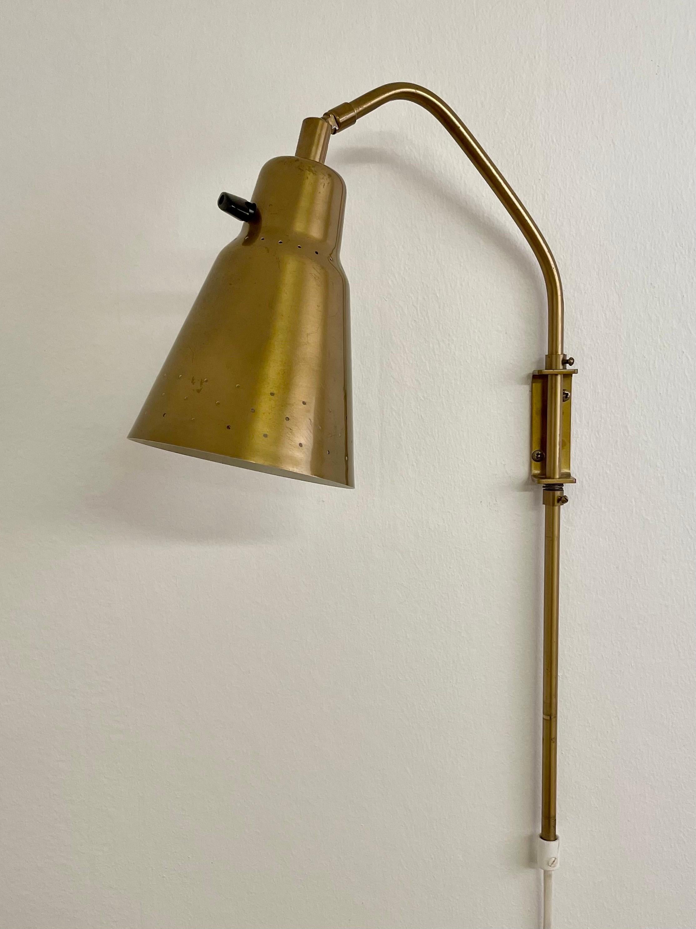 Alf Svensson Swedish Mid-Century Adjustable Wall Sconce SL3 in Perforated Brass For Sale 4