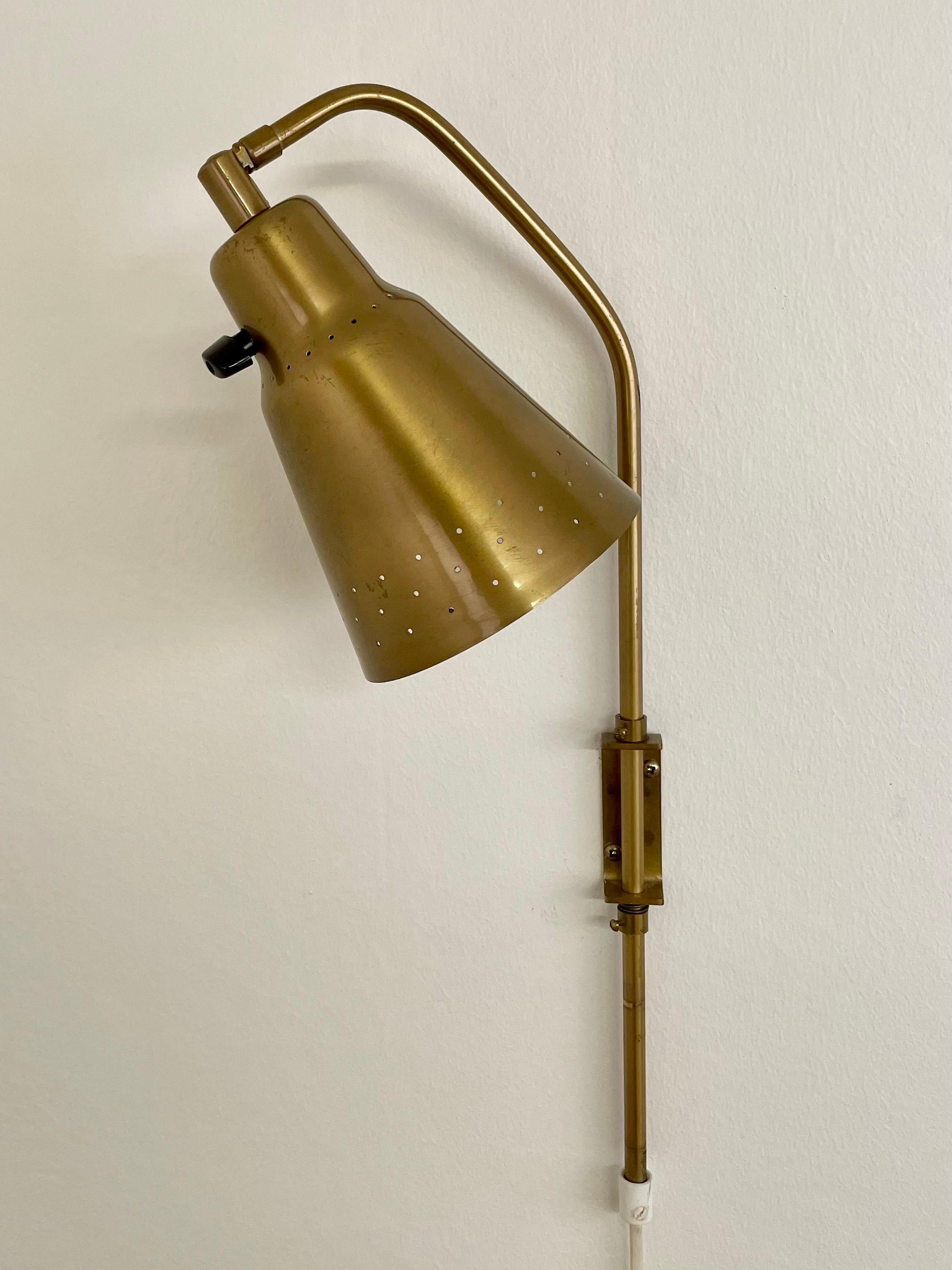Alf Svensson Swedish Mid-Century Adjustable Wall Sconce SL3 in Perforated Brass For Sale 2