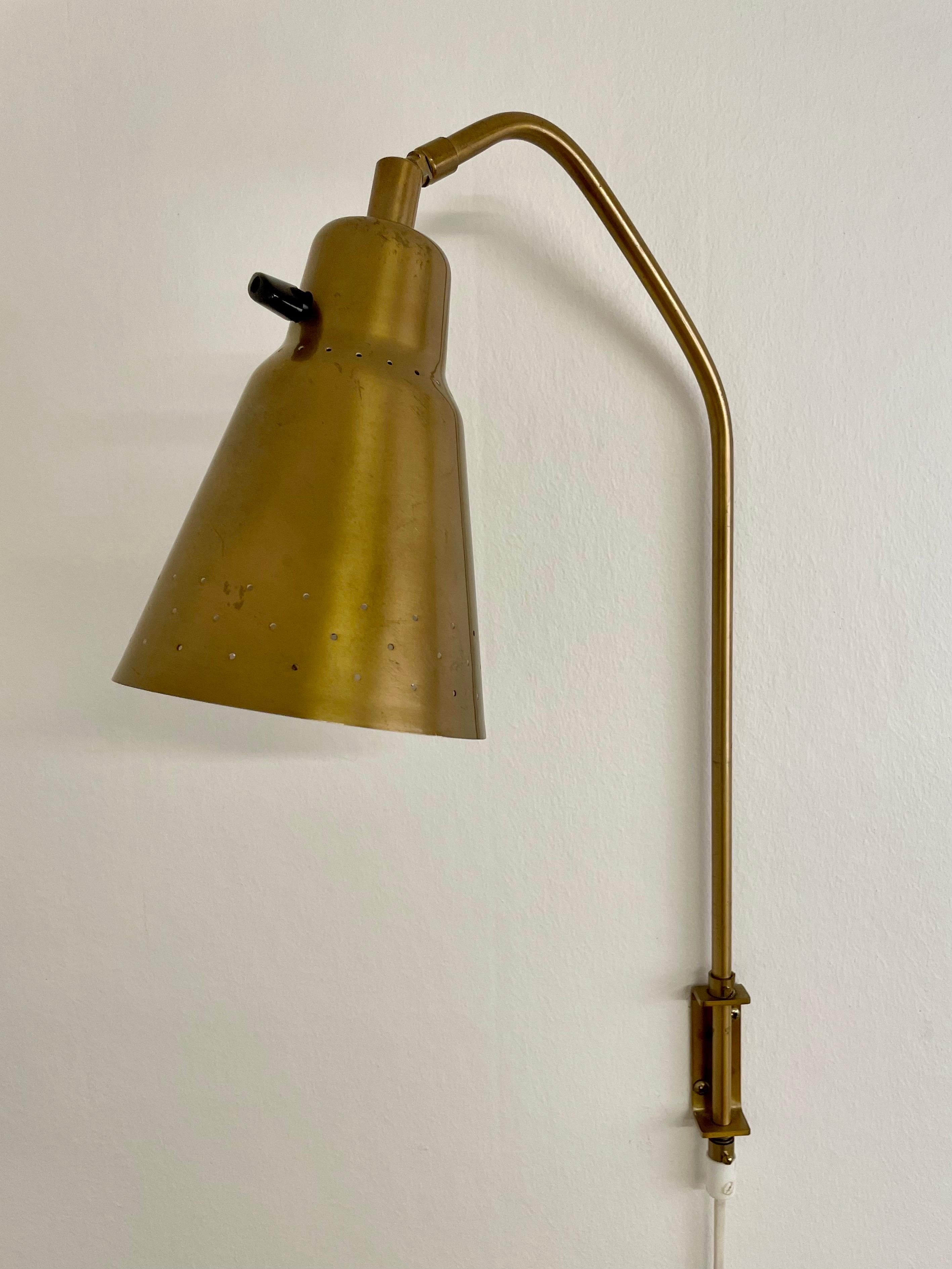 Alf Svensson Swedish Mid-Century Adjustable Wall Sconce SL3 in Perforated Brass For Sale 3