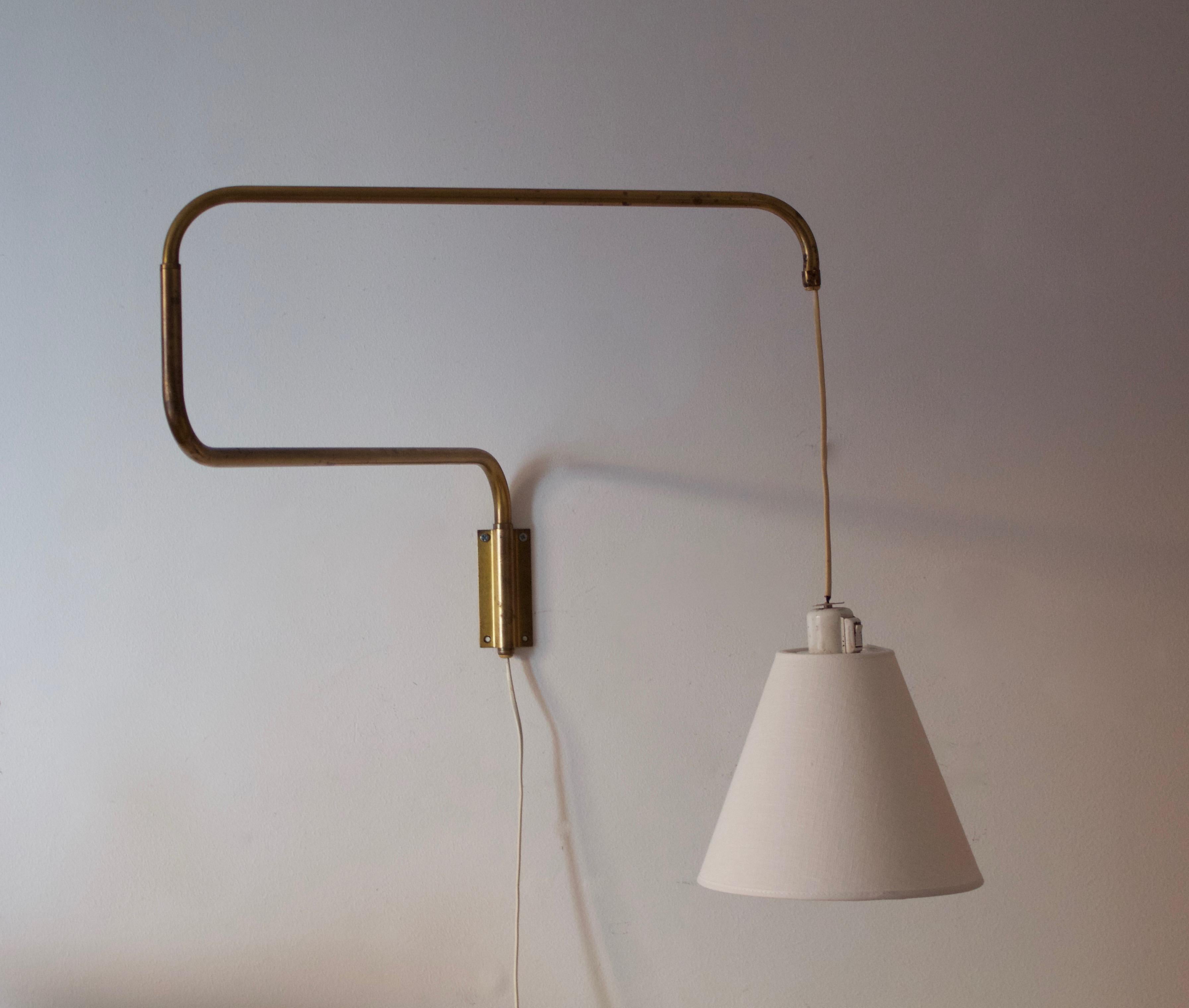 An adjustable modernist wall light. Designed and produced in Sweden, 1950s. Brand new lampshade. Adjustable drop.

Measured as illustrated in primary image.