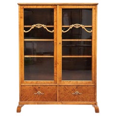 Schwedischer antiker Art-déco-Schrank, gesteppte Goldbirke, Intarsien, 1920er Jahre