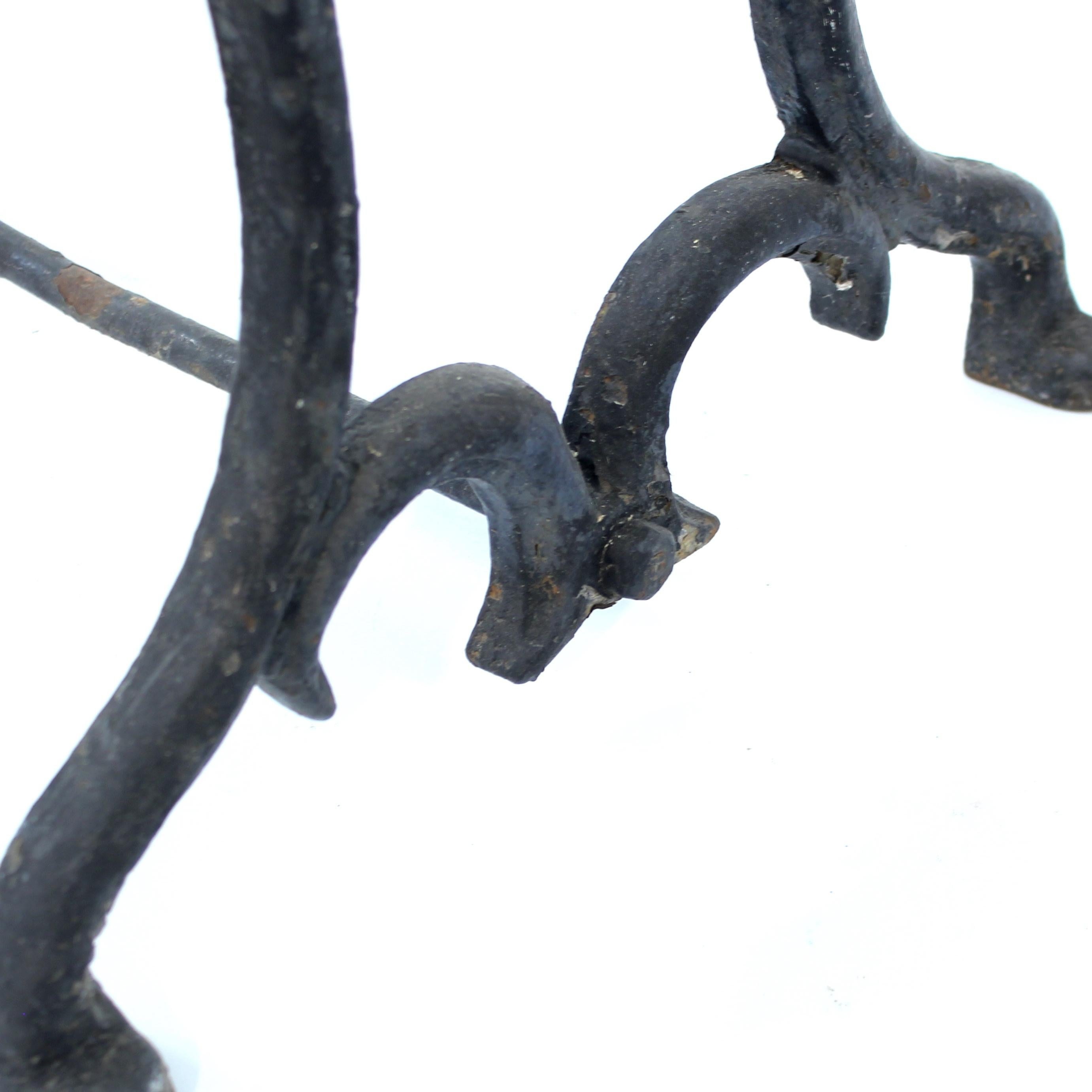 Schwedischer antiker Gartentisch aus Gusseisen mit Steinplatte, frühes 20. Jahrhundert 3