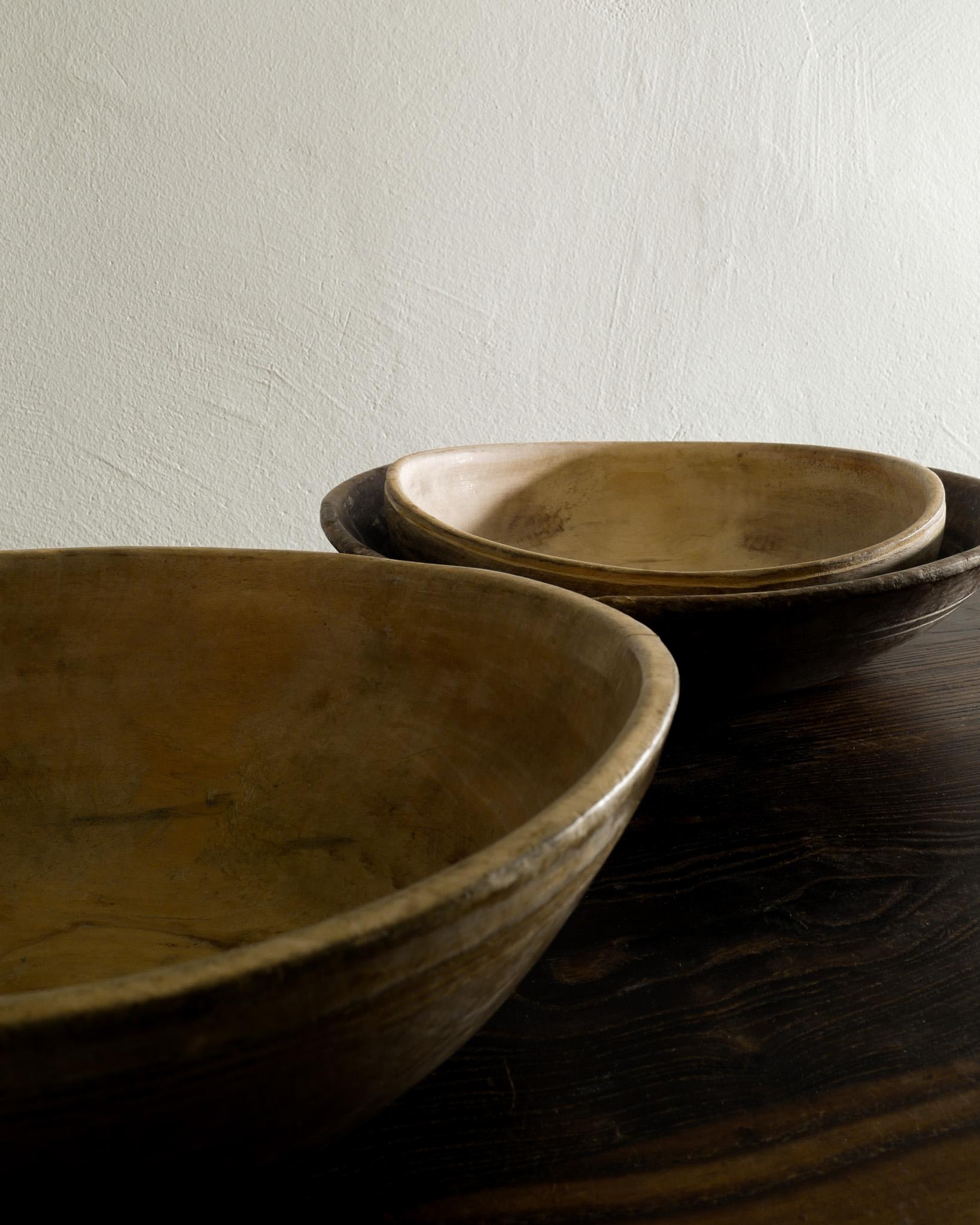 Swedish Antique & Decorative Wooden Bowls in Birch Produced in Sweden Late 1800s For Sale 1