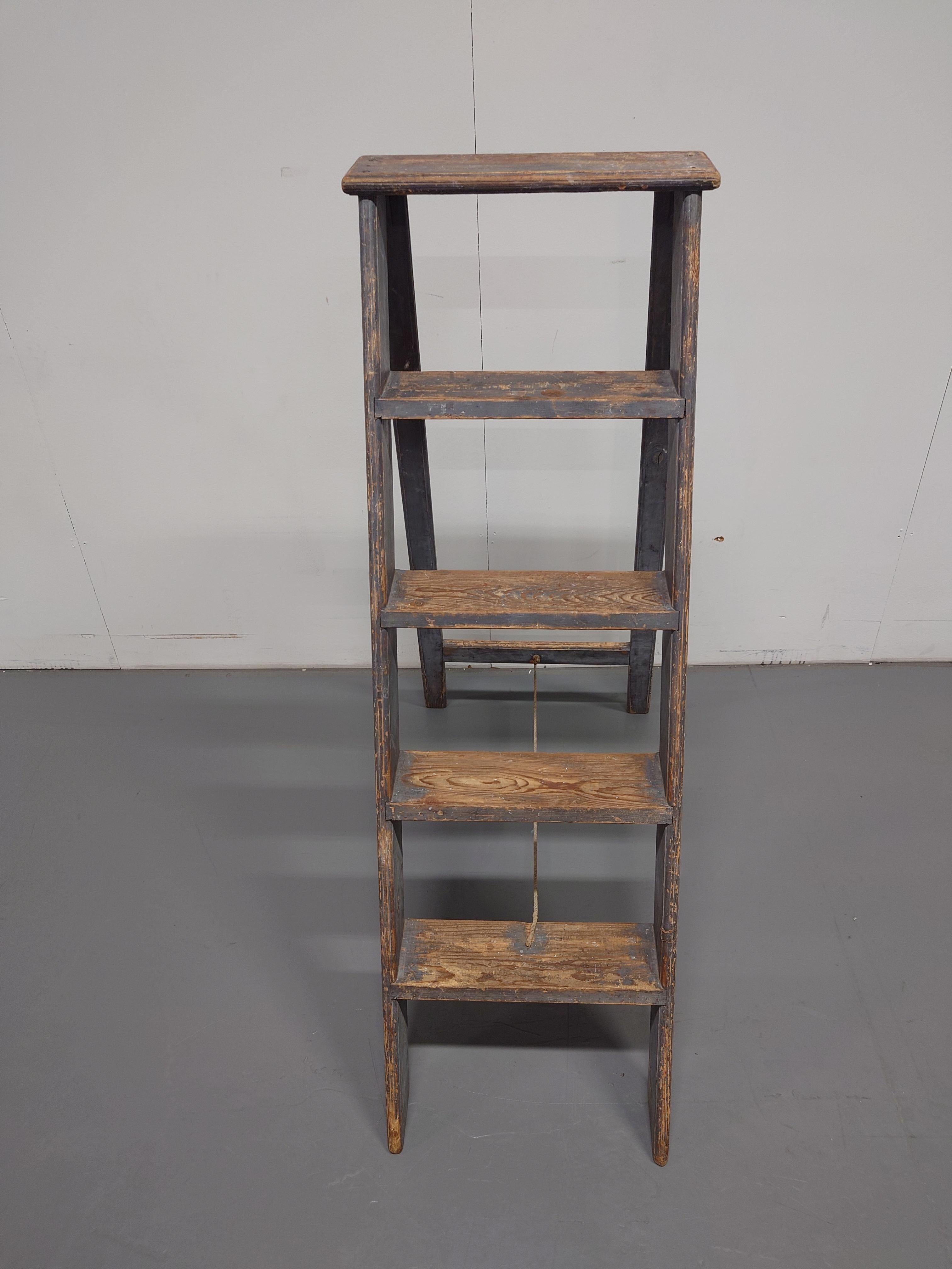 20th Century Swedish antique  Folk Art ladder with gray original paint For Sale
