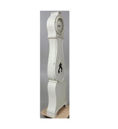 Schwedische antike Mora-Uhr Grau Weiß Gustavianisch frühe 1800er Jahre geschnitzt