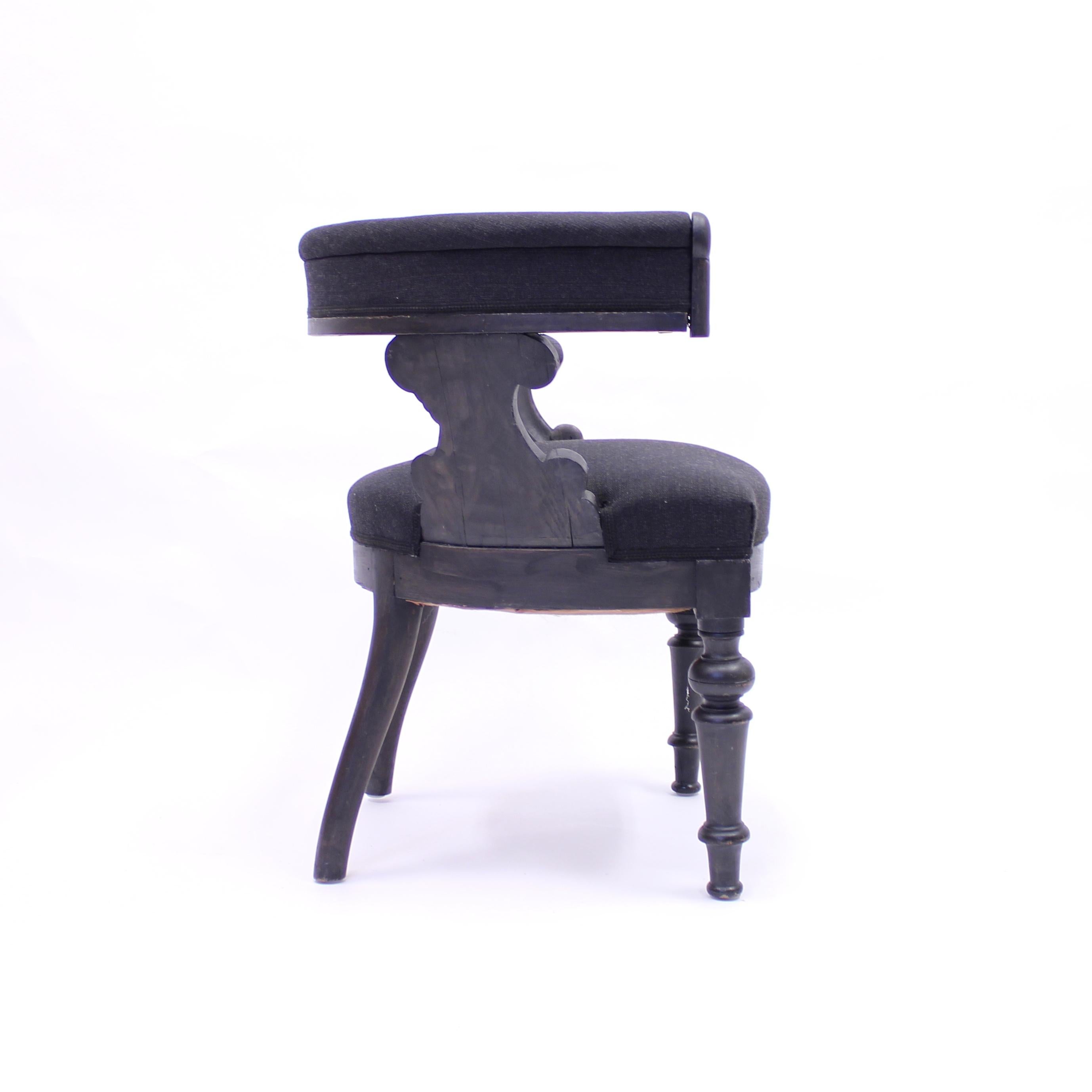 Swedish Antique Oak Klismos Chair, Late 19th Century 4