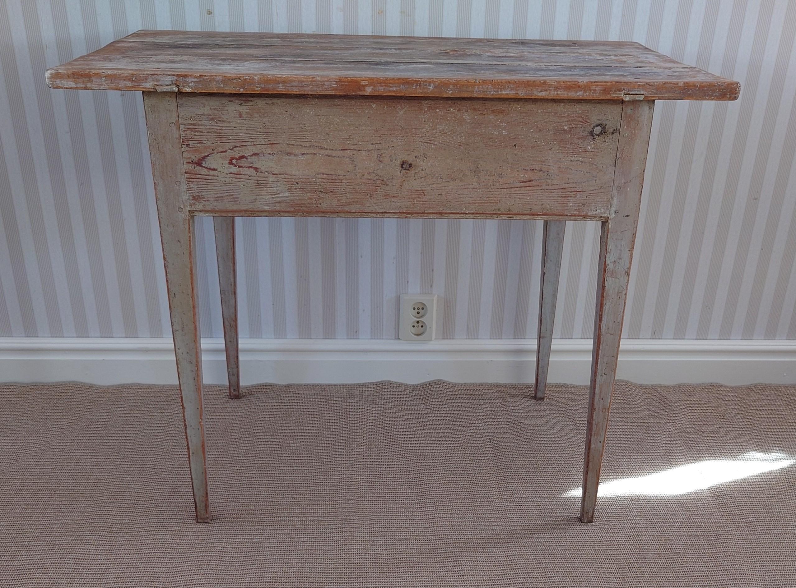 Swedish antique  rustic genuine  Gustavian Table with original paint For Sale 3