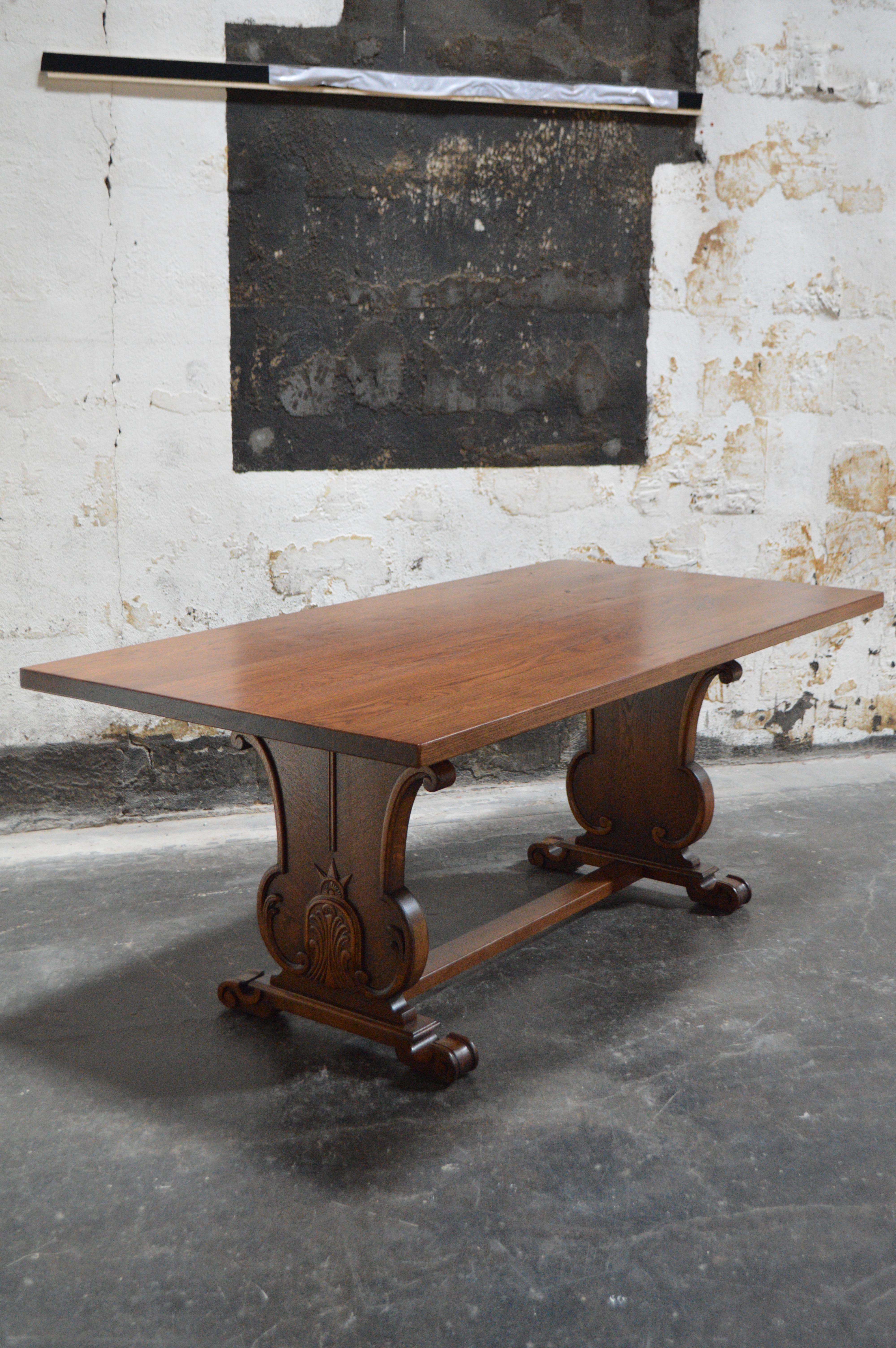 This style of trestle dining table is referred to in Sweden as a 