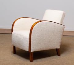 Swedish Art Deco / Biedermeier Lounge Chair in White Bouclé and Walnut Armrests