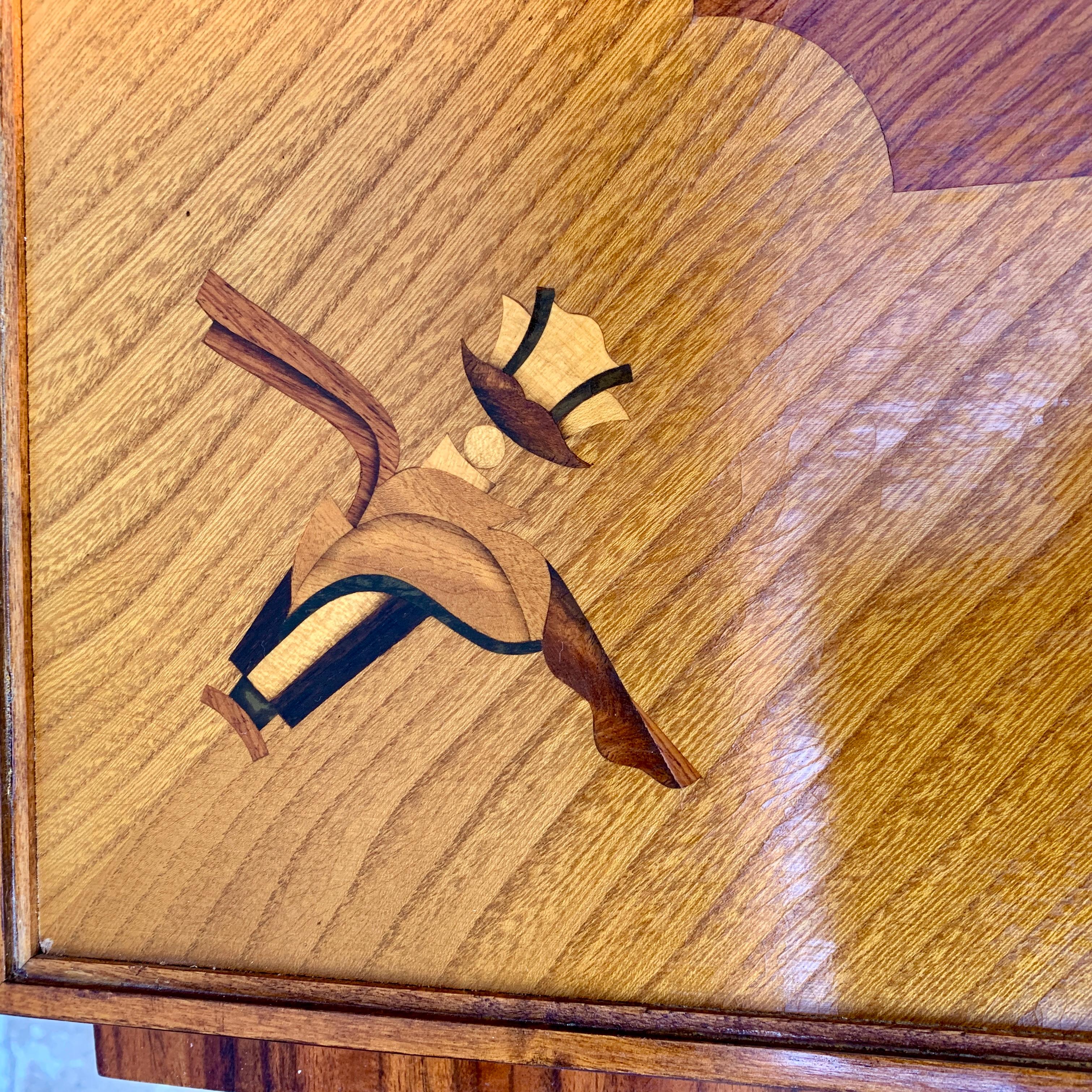 Schwedischer Art-Déco-Cocktailtisch aus Birke mit Intarsienarbeit im Angebot 9